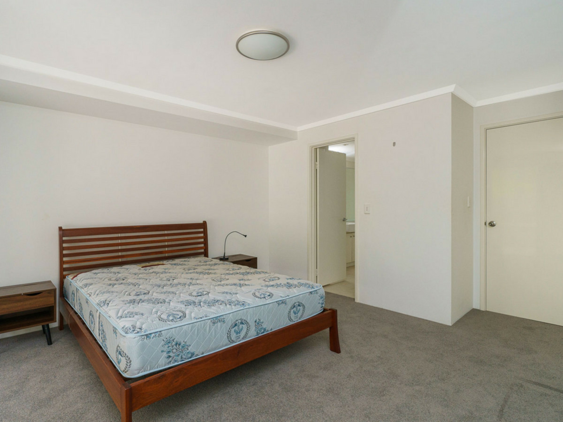 6/138 Mounts Bay Road, PERTH