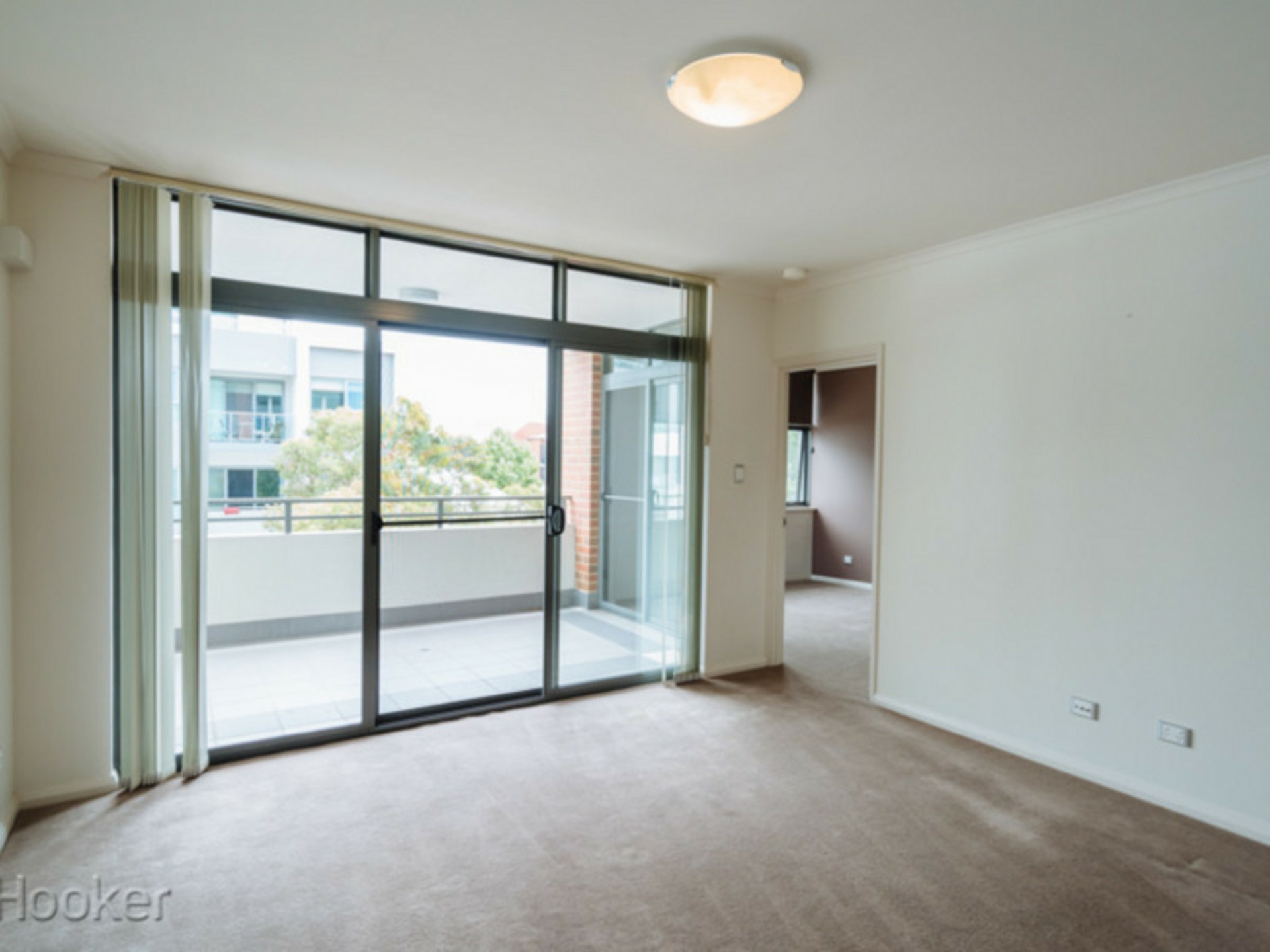 8/145 Newcastle Street, PERTH