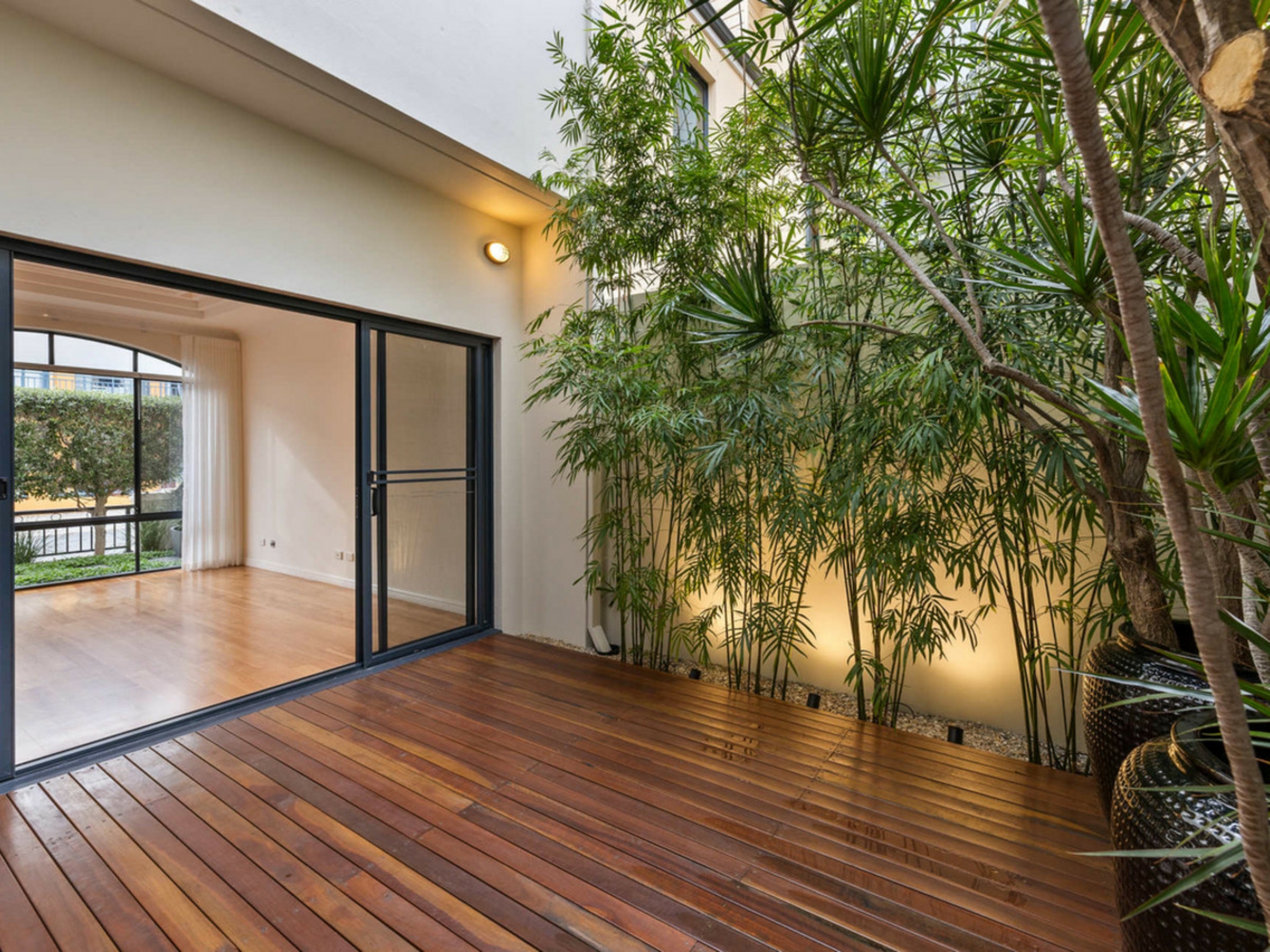 24 Tully Road, EAST PERTH