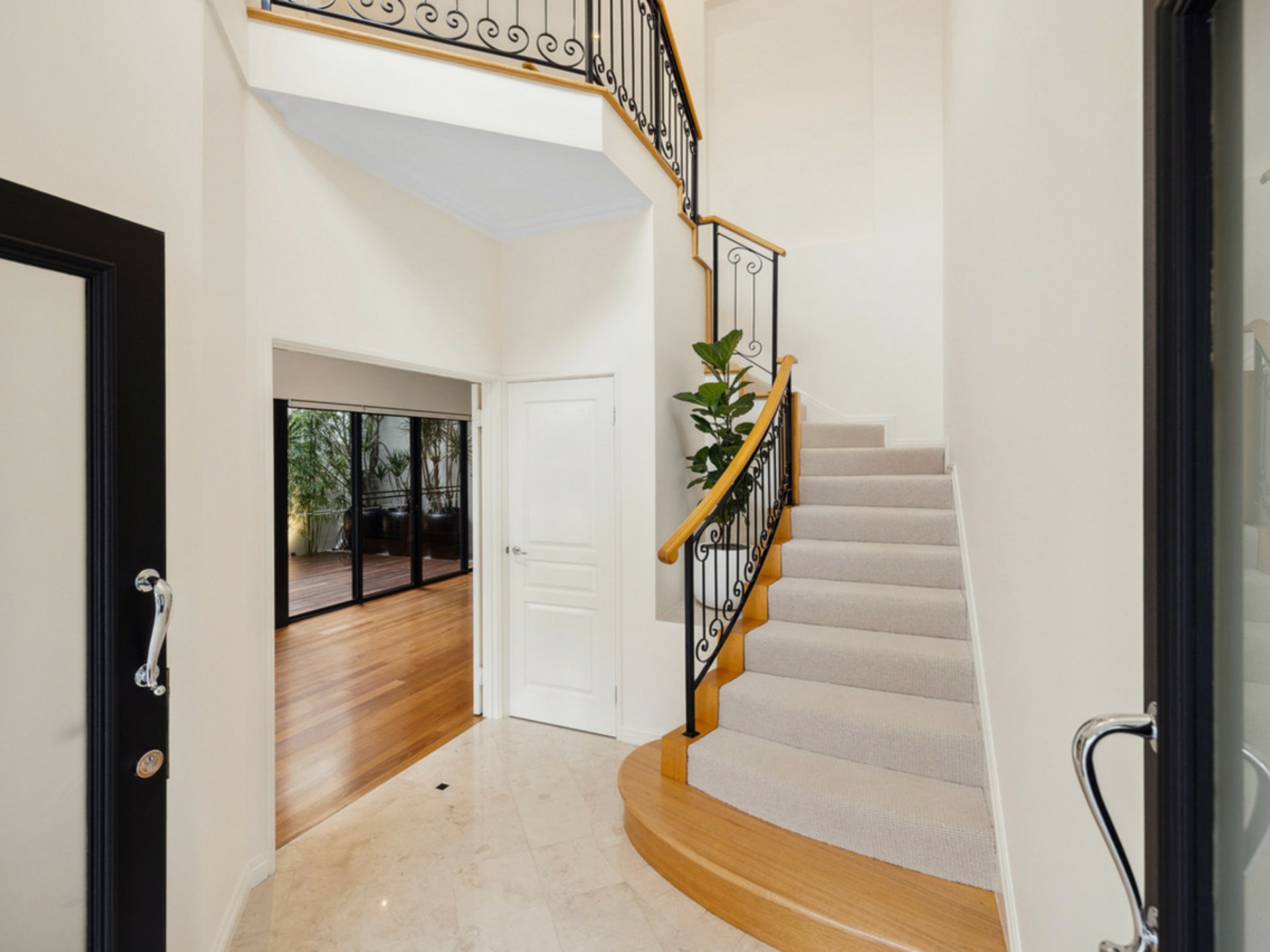 24 Tully Road, EAST PERTH