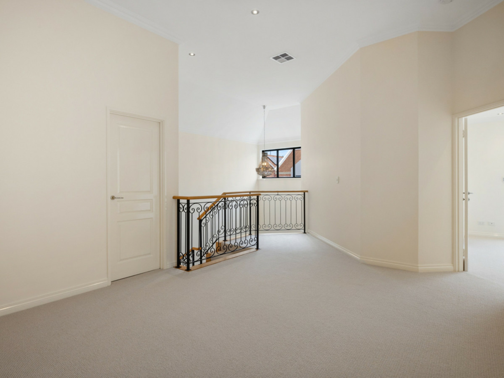 24 Tully Road, EAST PERTH