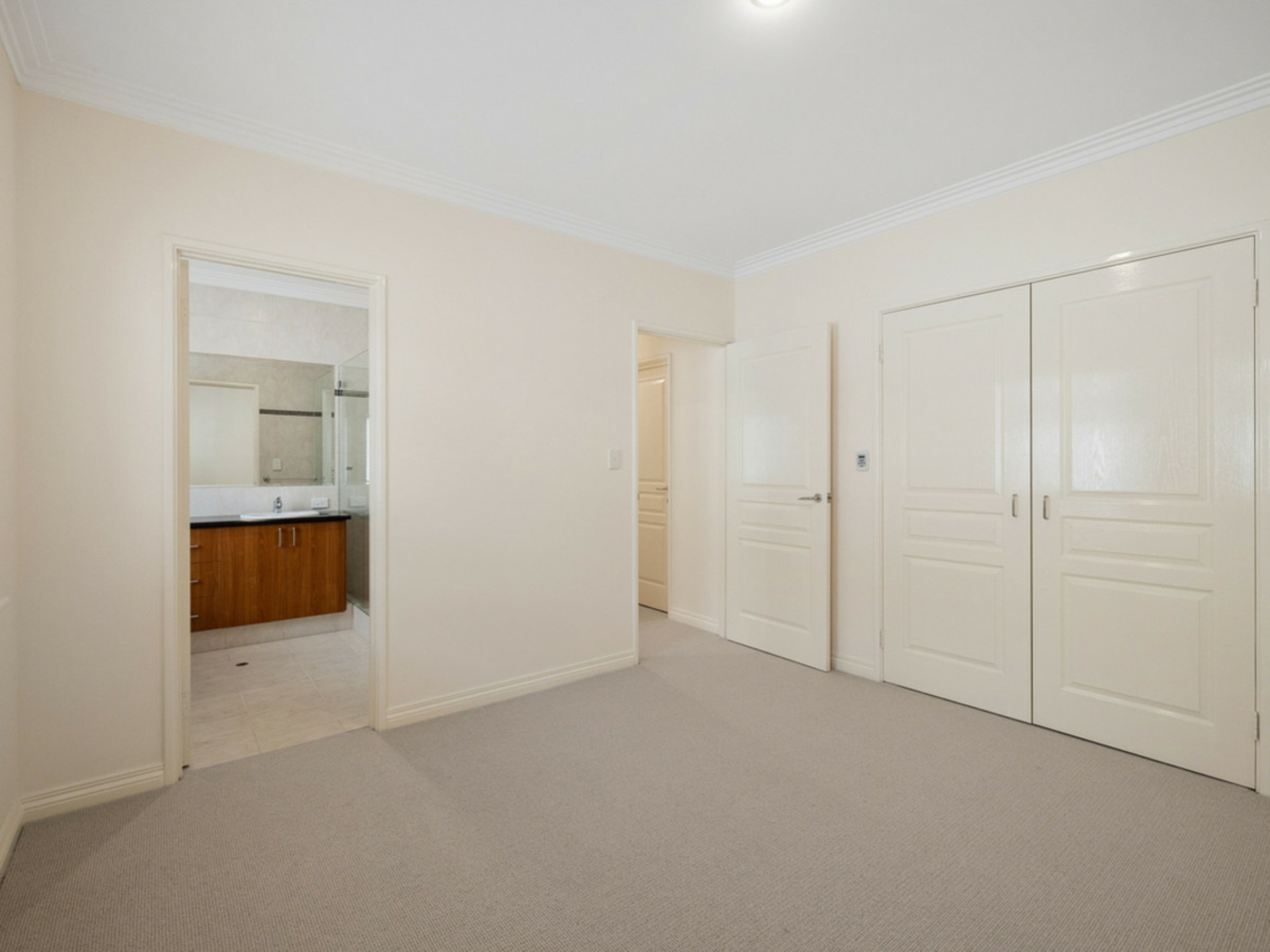 24 Tully Road, EAST PERTH