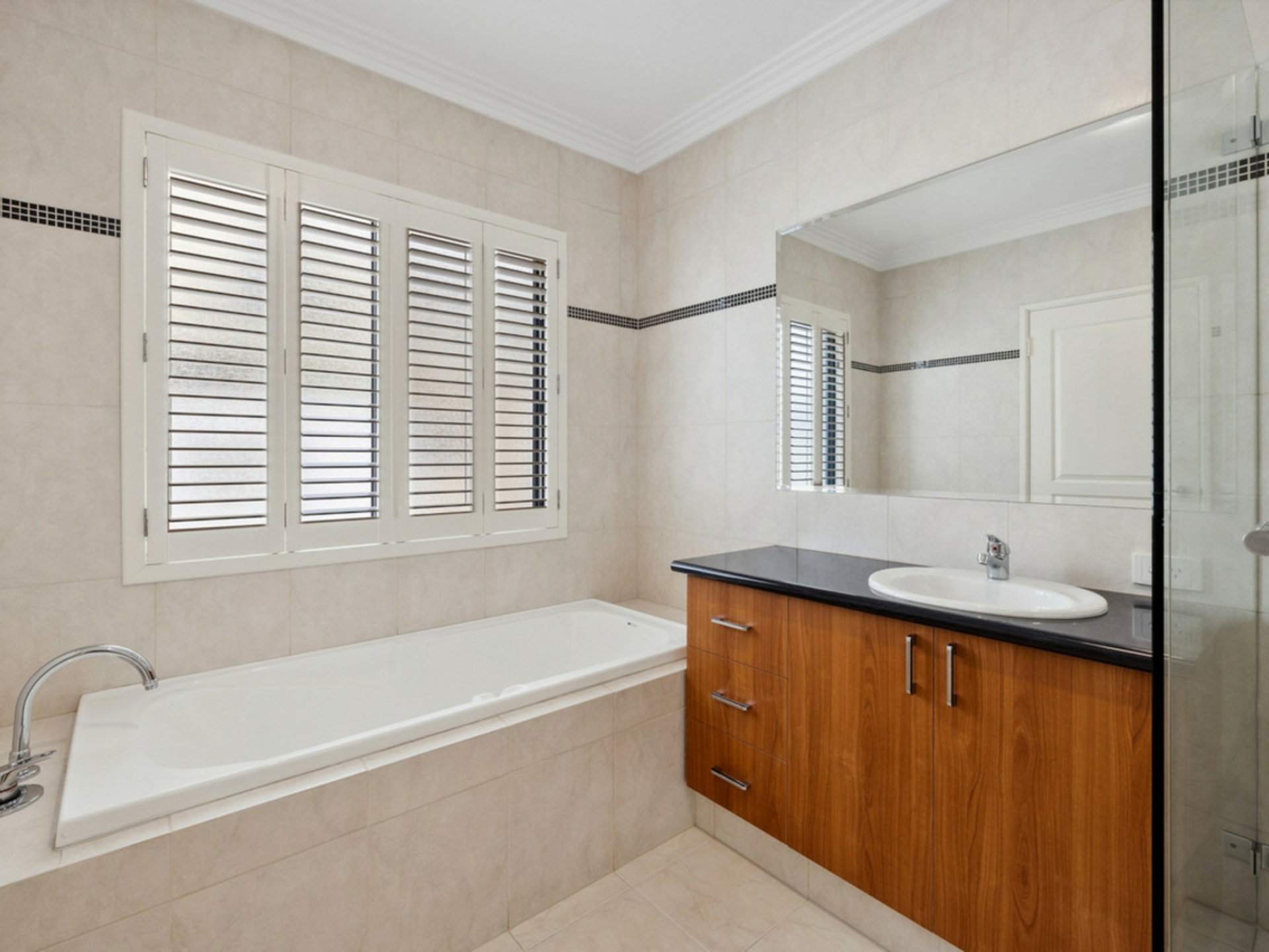 24 Tully Road, EAST PERTH