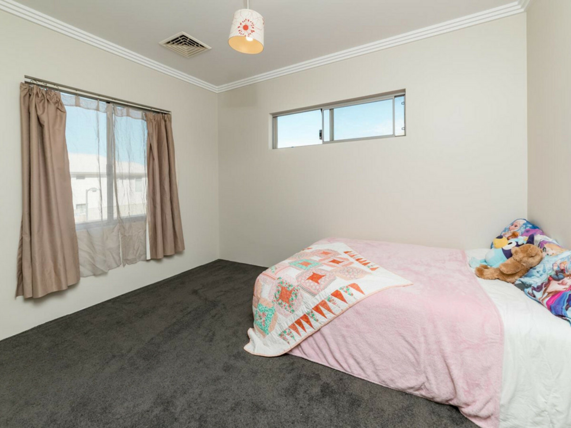 31 Sedgeland Way, ASCOT