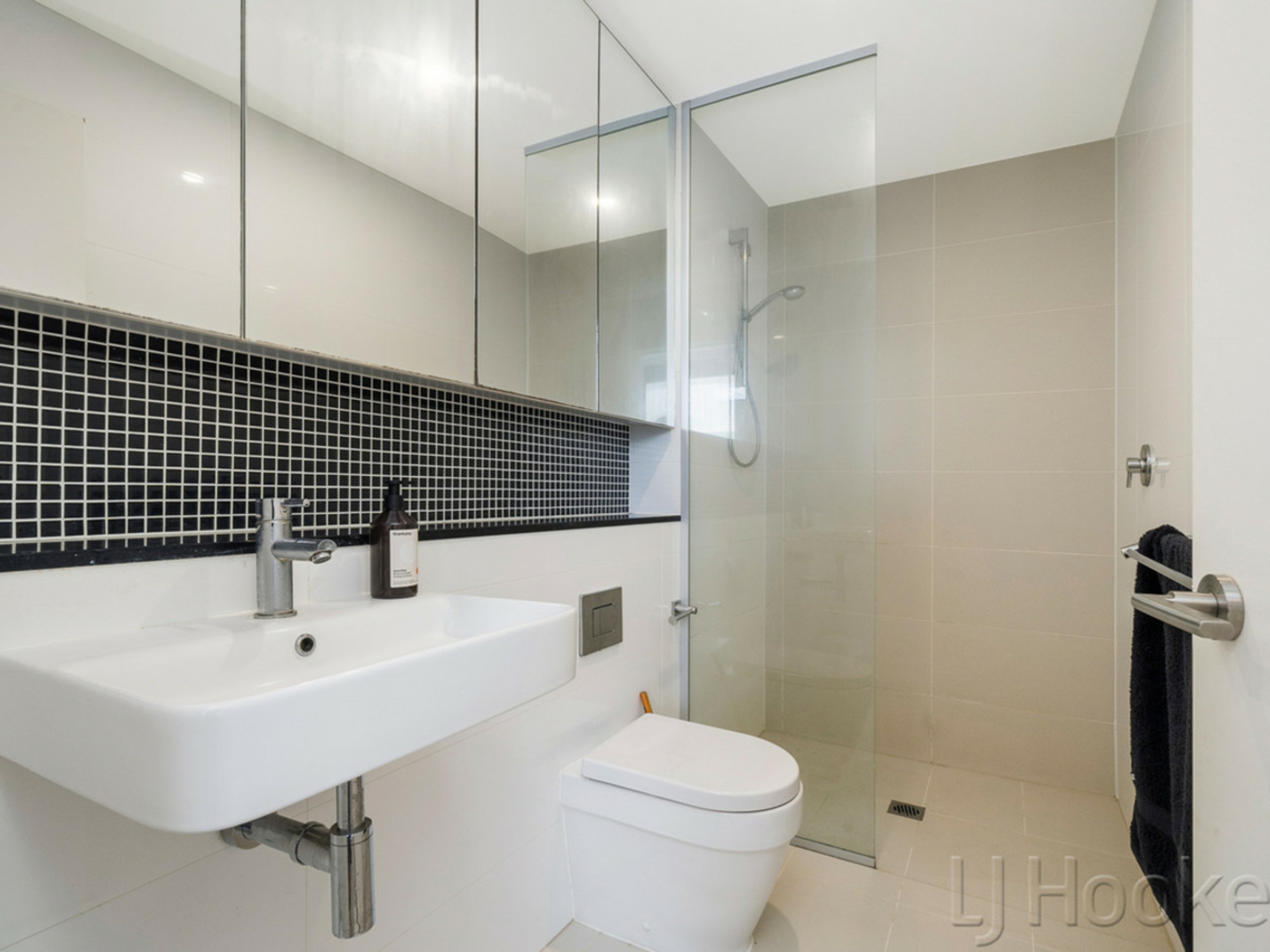 415/15 Roydhouse Street, SUBIACO