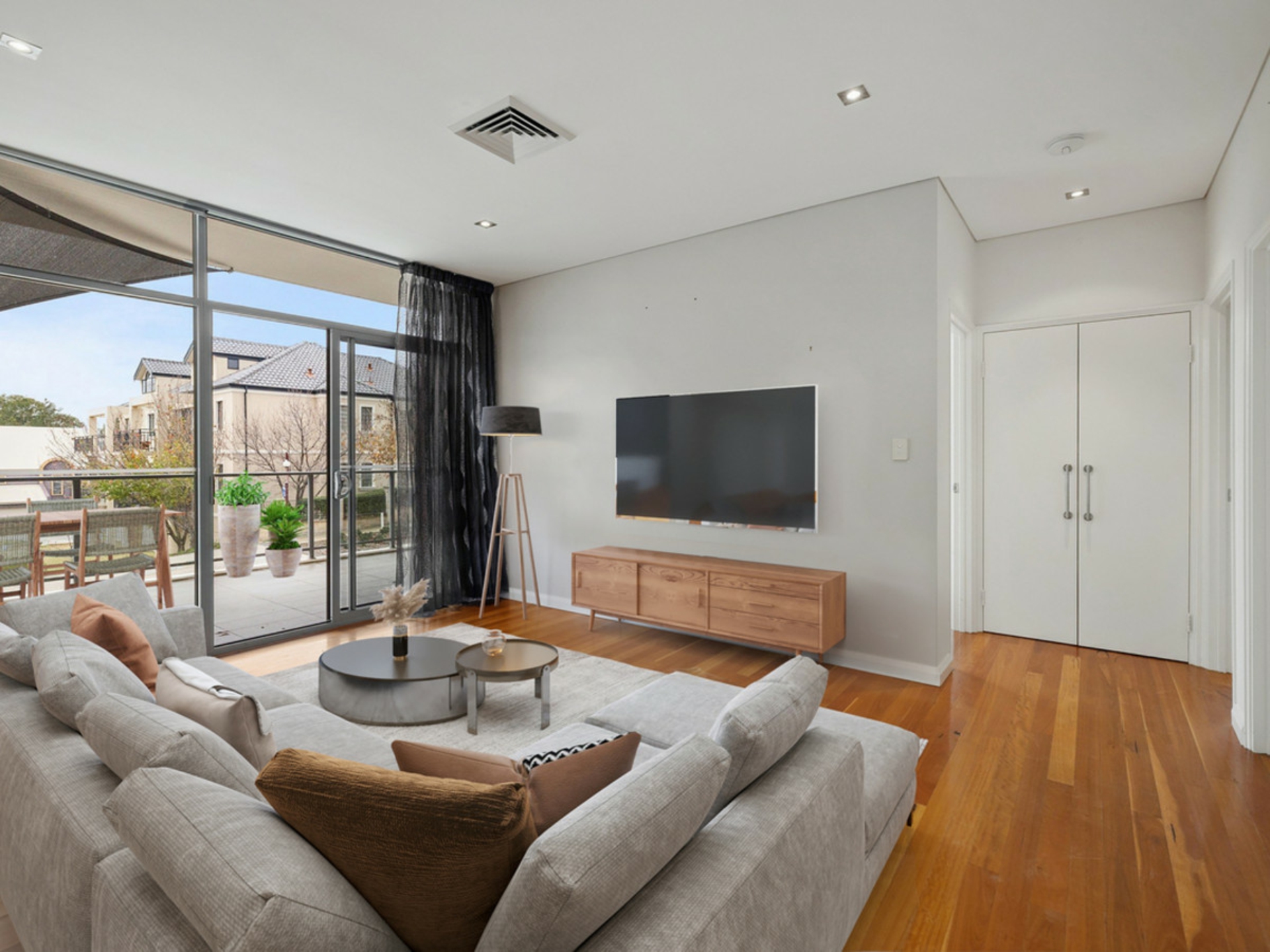 1/47 Tully Road, EAST PERTH