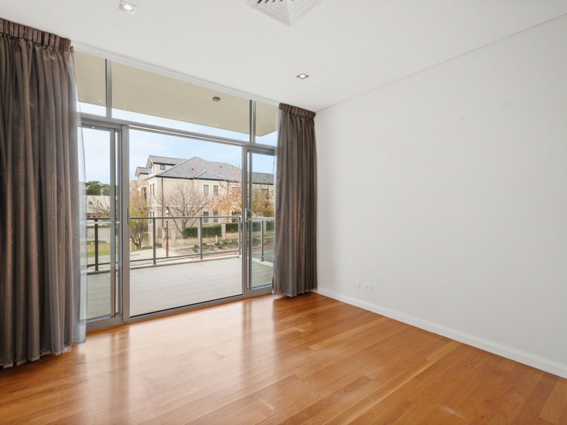 1/47 Tully Road, EAST PERTH