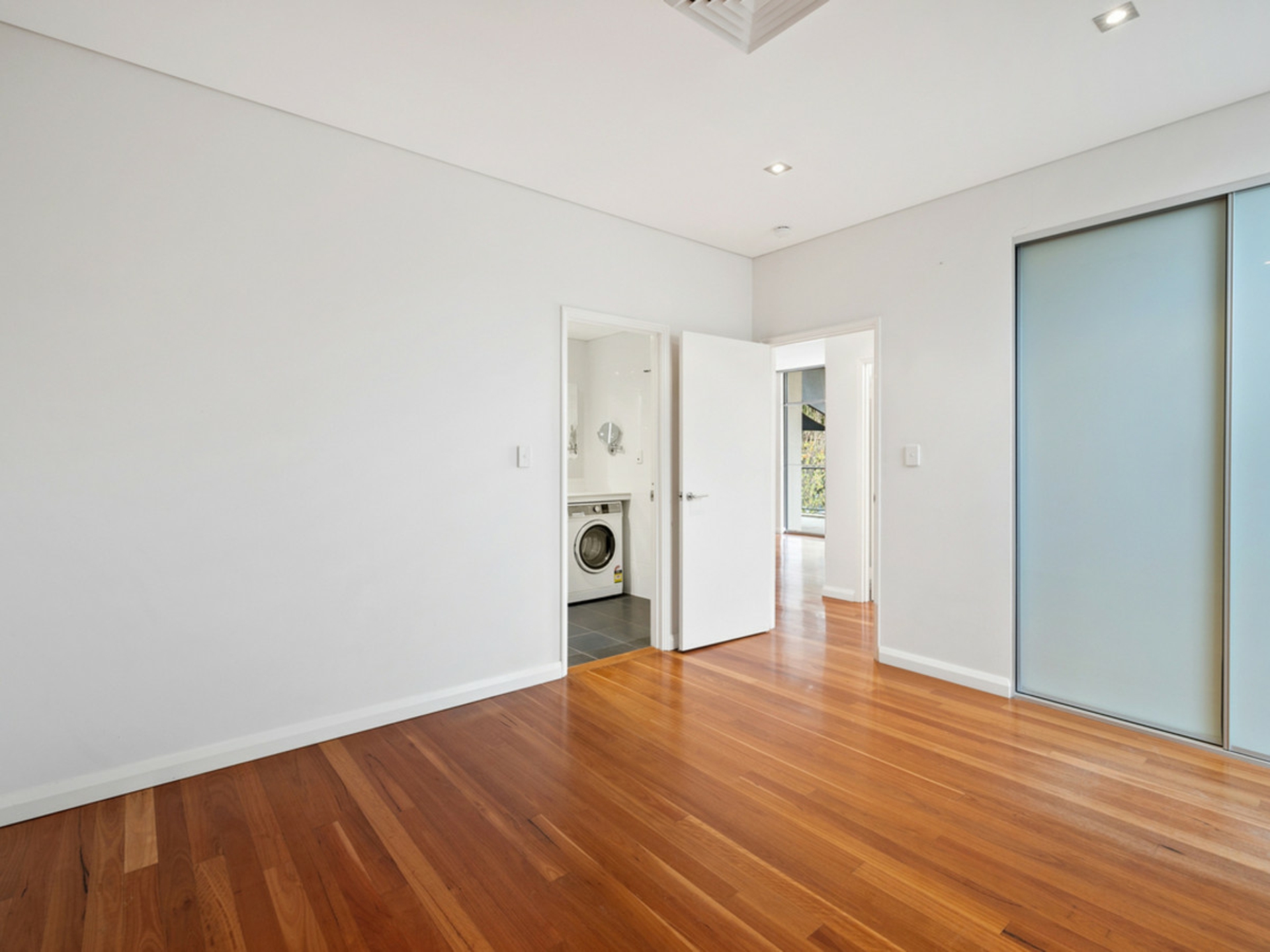 1/47 Tully Road, EAST PERTH