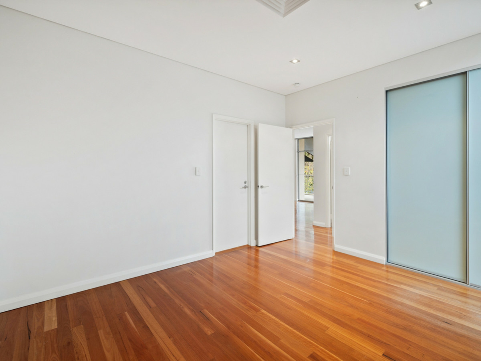 1/47 Tully Road, EAST PERTH