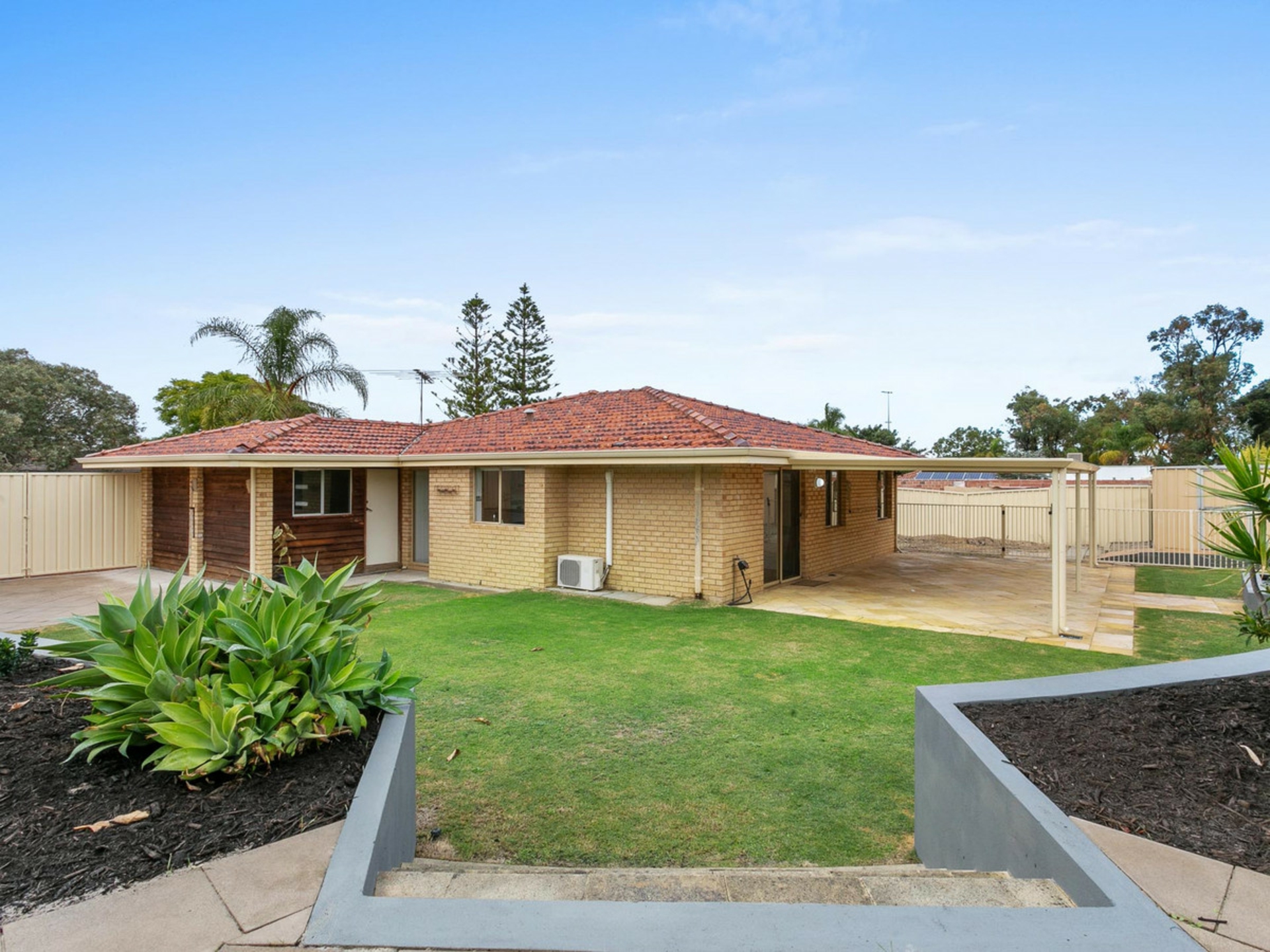19 Trafalgar Gardens, MARANGAROO