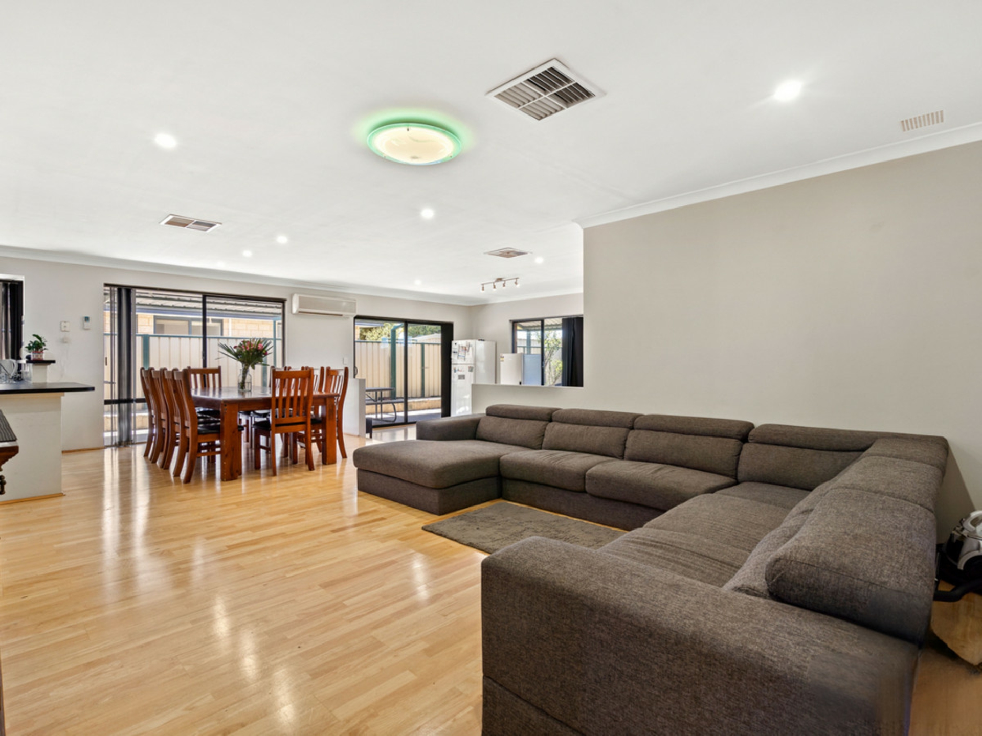 39 Minerva Loop, Success