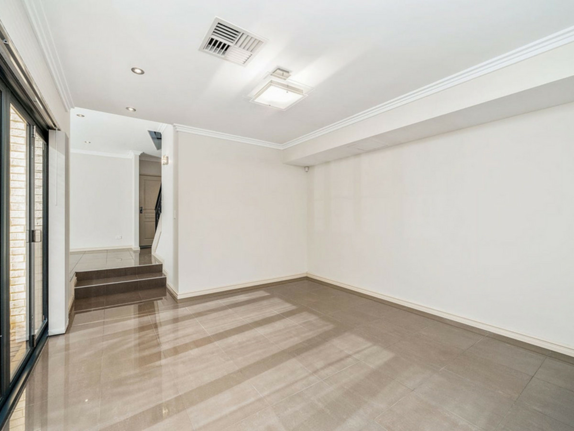 15A Tyler Street, JOONDANNA
