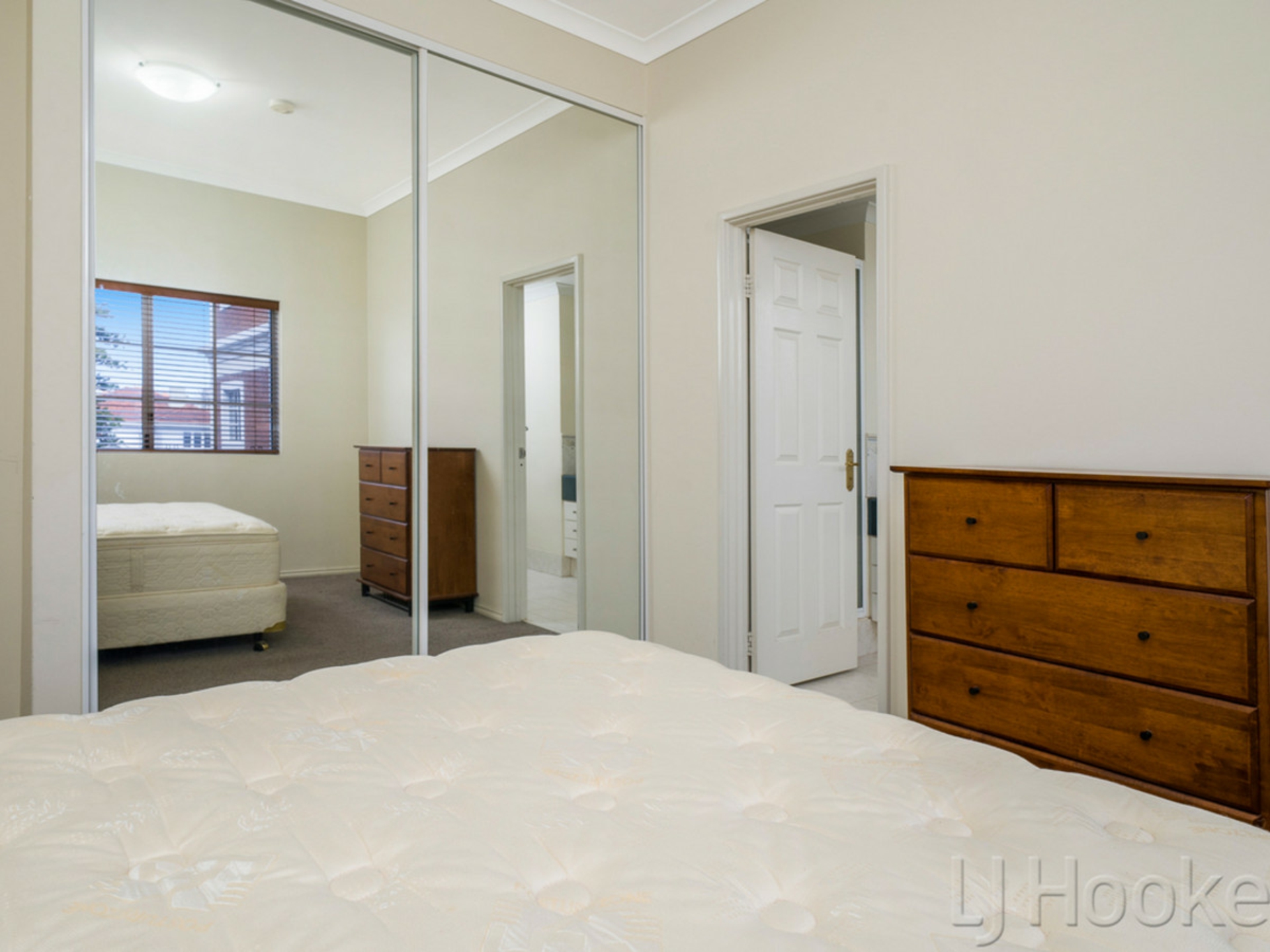 33/2 Mayfair Street, WEST PERTH