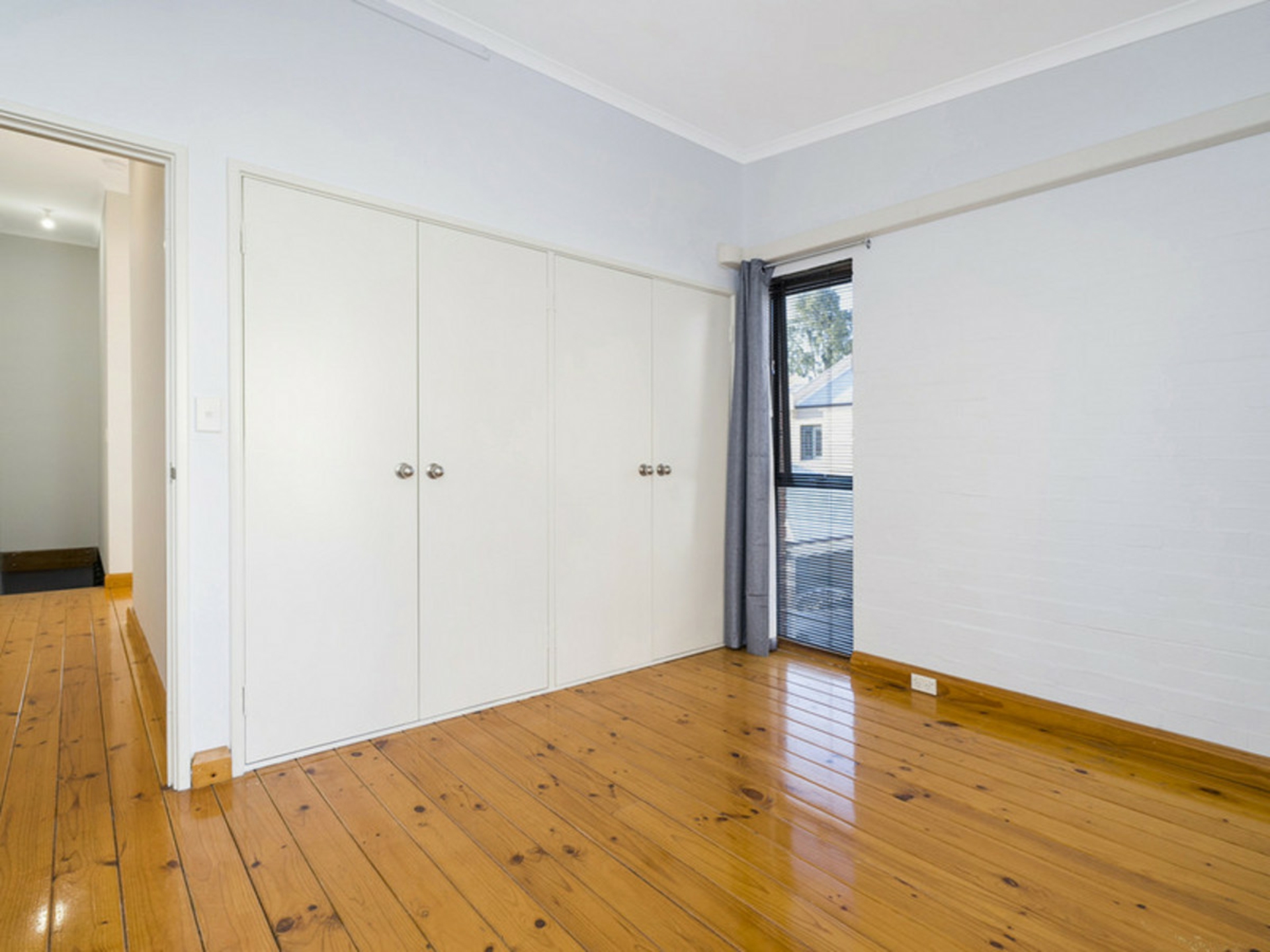 2 Little Shenton Lane, NORTHBRIDGE