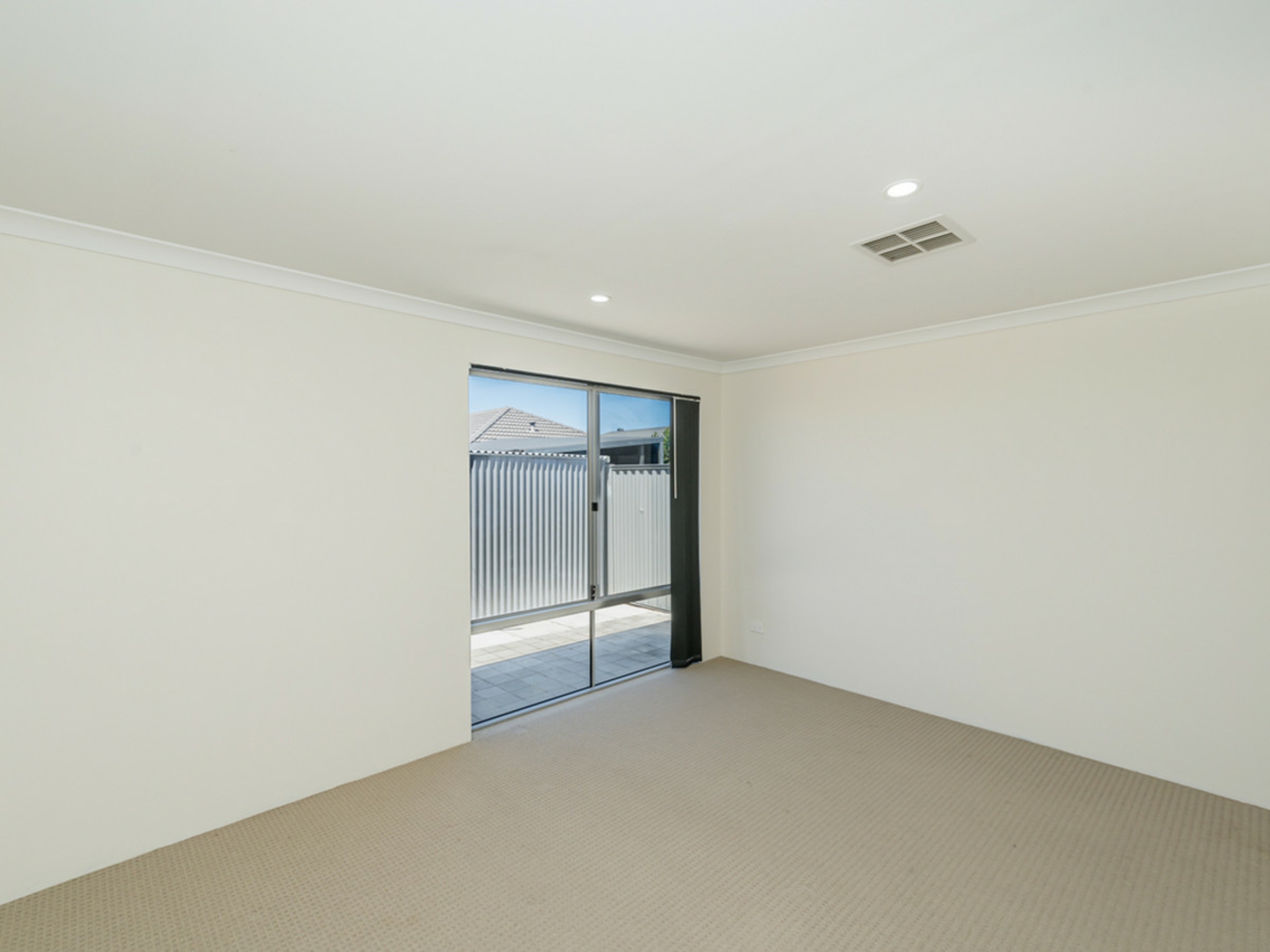 15 Perlis Road, BRABHAM