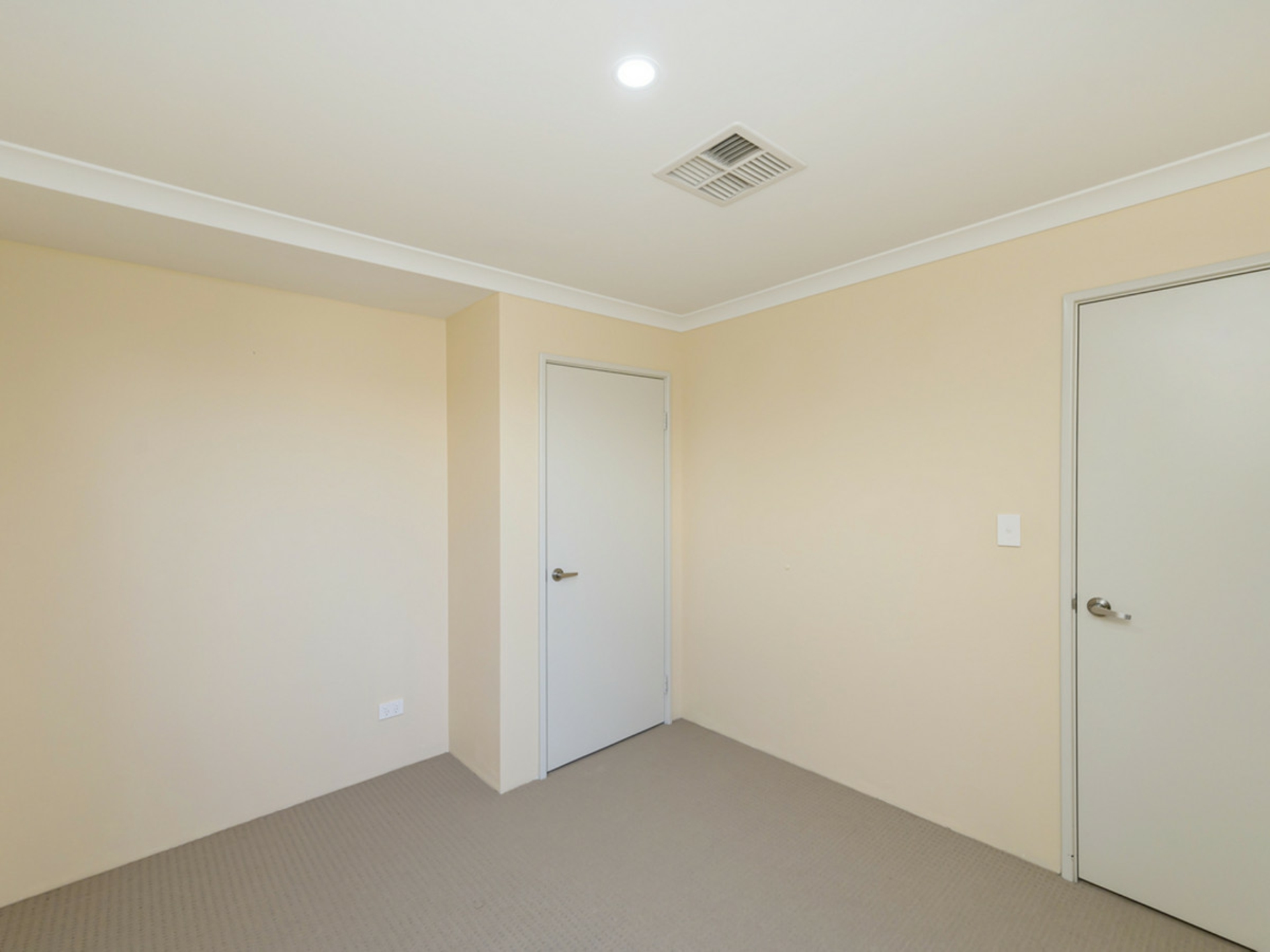 15 Perlis Road, BRABHAM