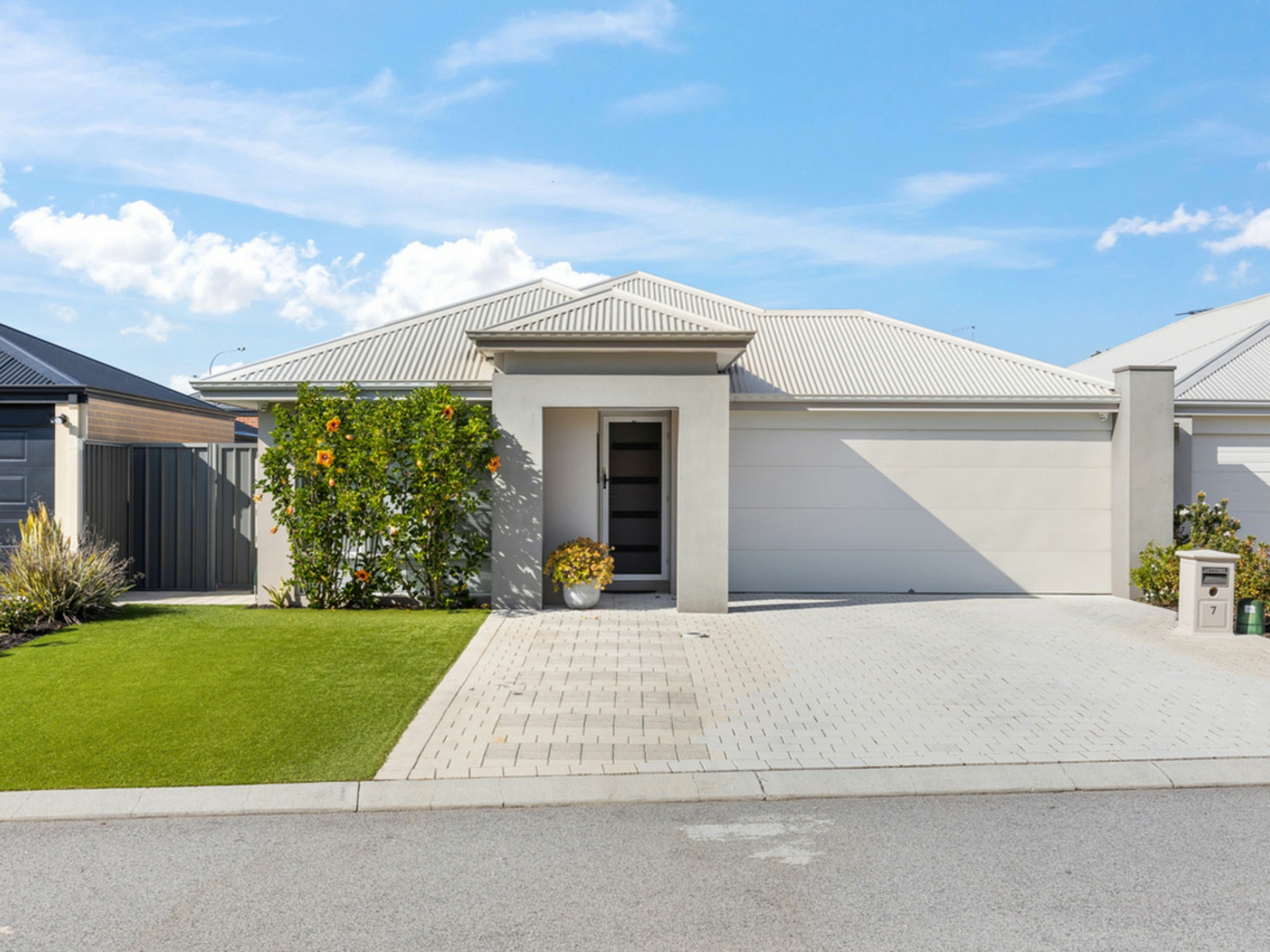 7 Durleigh Road, AVELEY