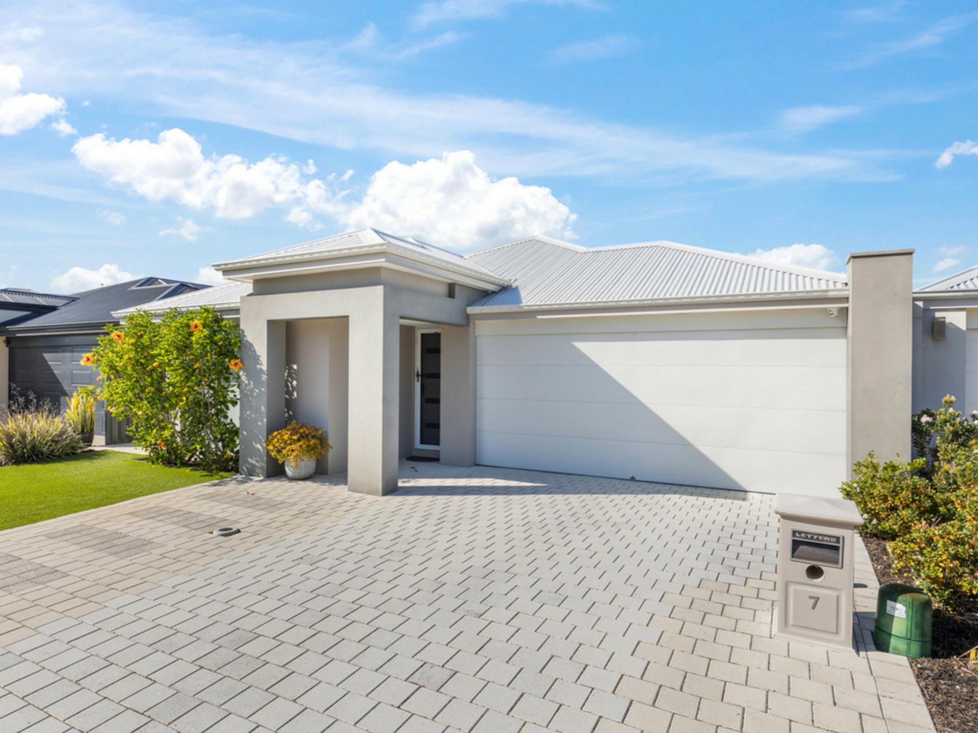 7 Durleigh Road, AVELEY