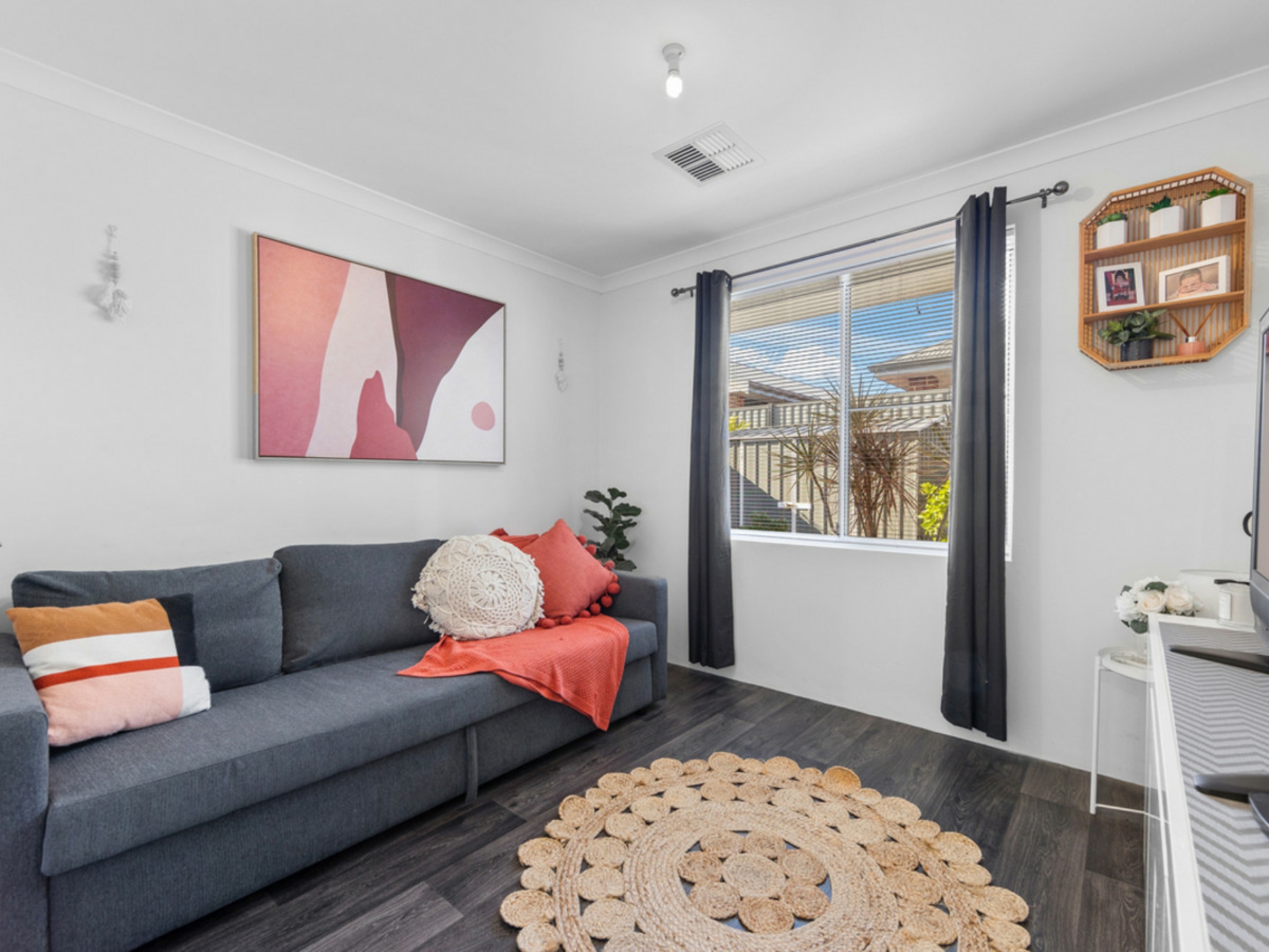 7 Durleigh Road, AVELEY