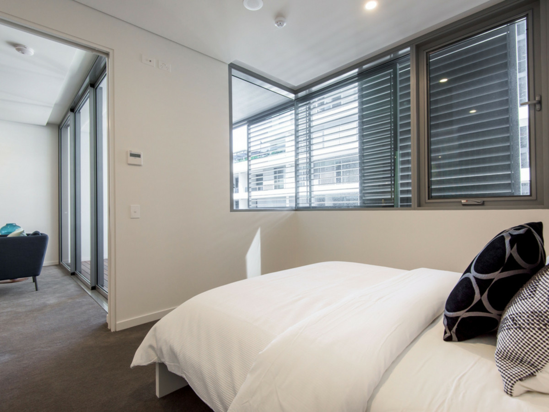 215/2 Moreau Parade, EAST PERTH