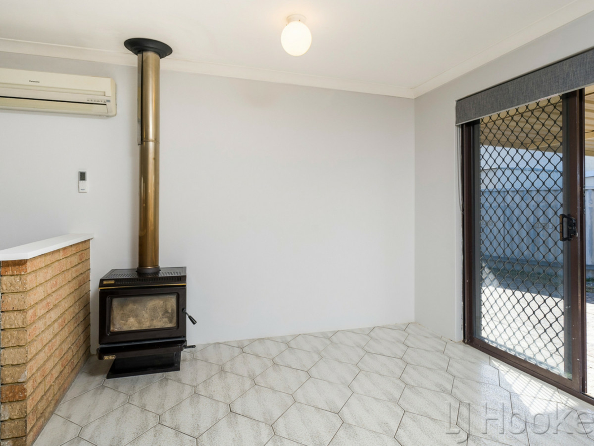 97A Morley Drive East, MORLEY