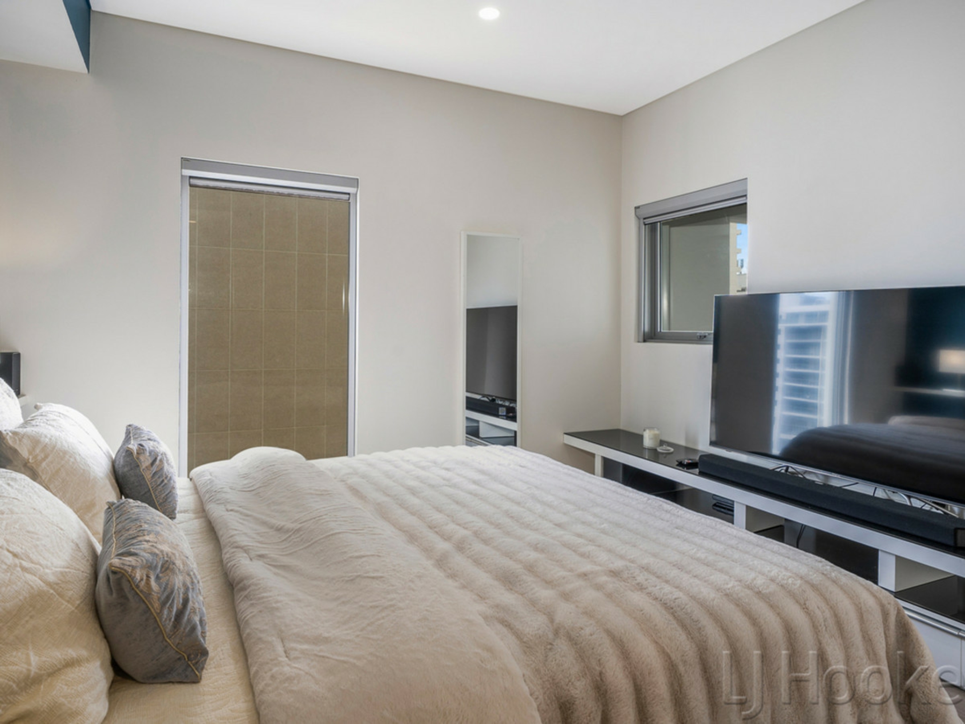 906/237 Adelaide Terrace, PERTH