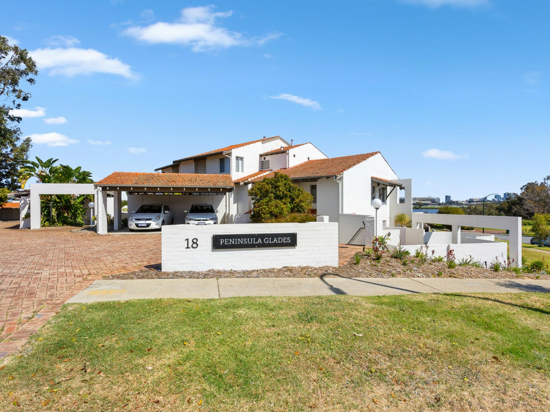 2/18 Fogerthorpe Crescent, MAYLANDS