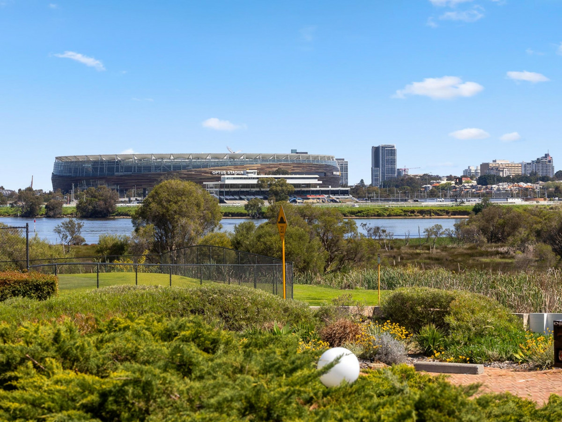 2/18 Fogerthorpe Crescent, MAYLANDS