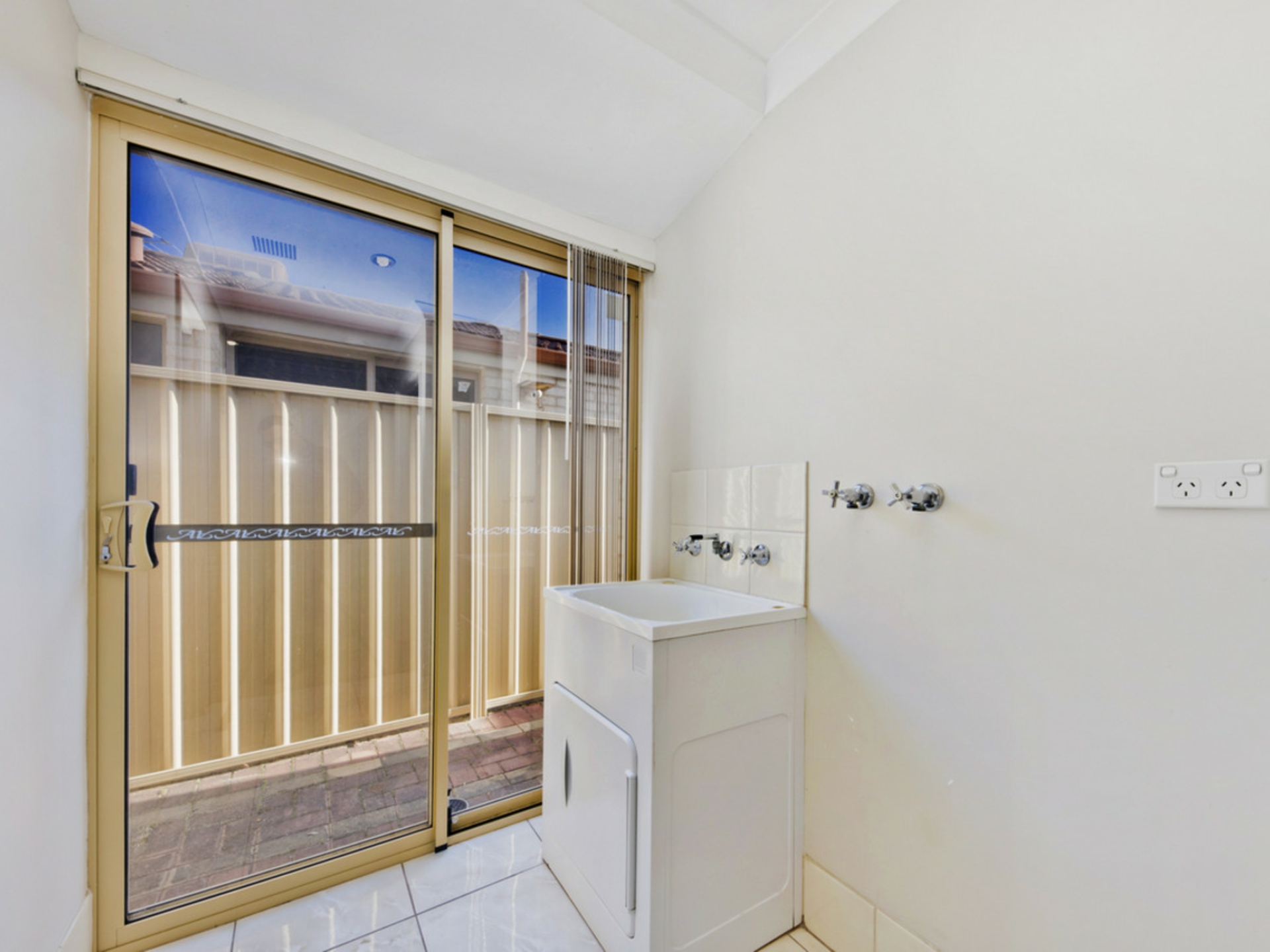 24a Eastdene Circle, NOLLAMARA