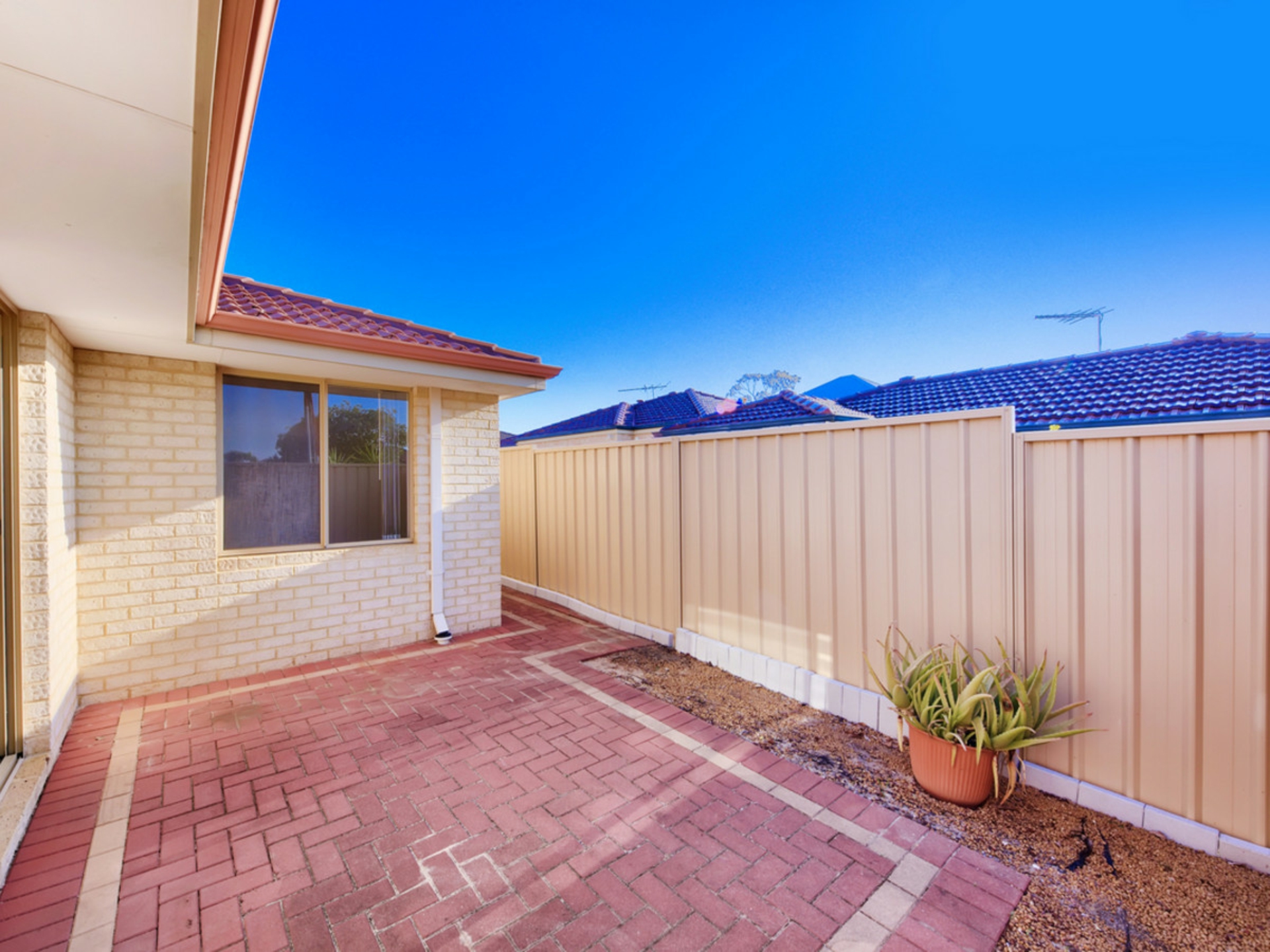 24a Eastdene Circle, NOLLAMARA