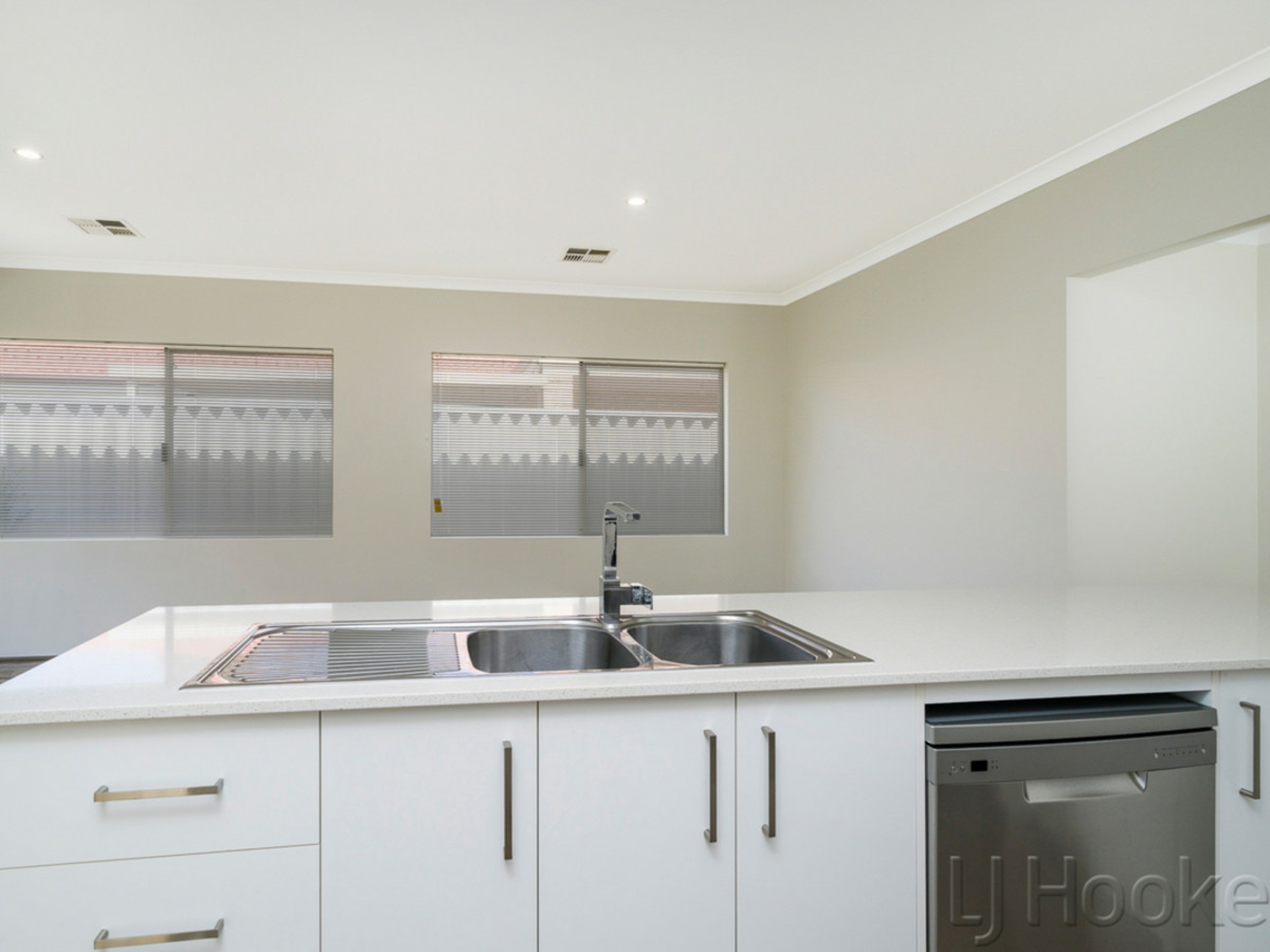 32 Renou Street Queens Park WA House for Rent LJ Hooker