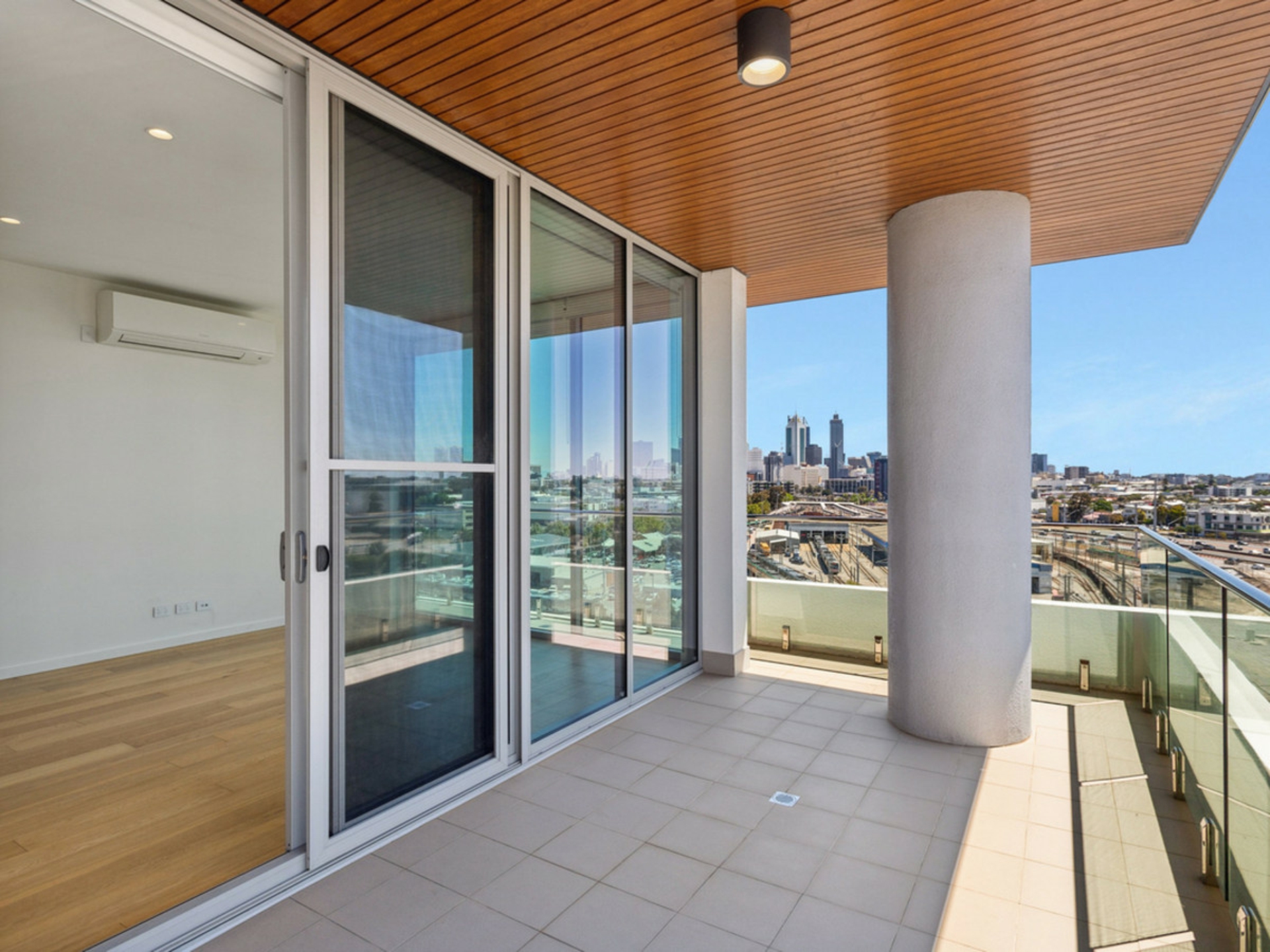 806/9 Tully Road, EAST PERTH