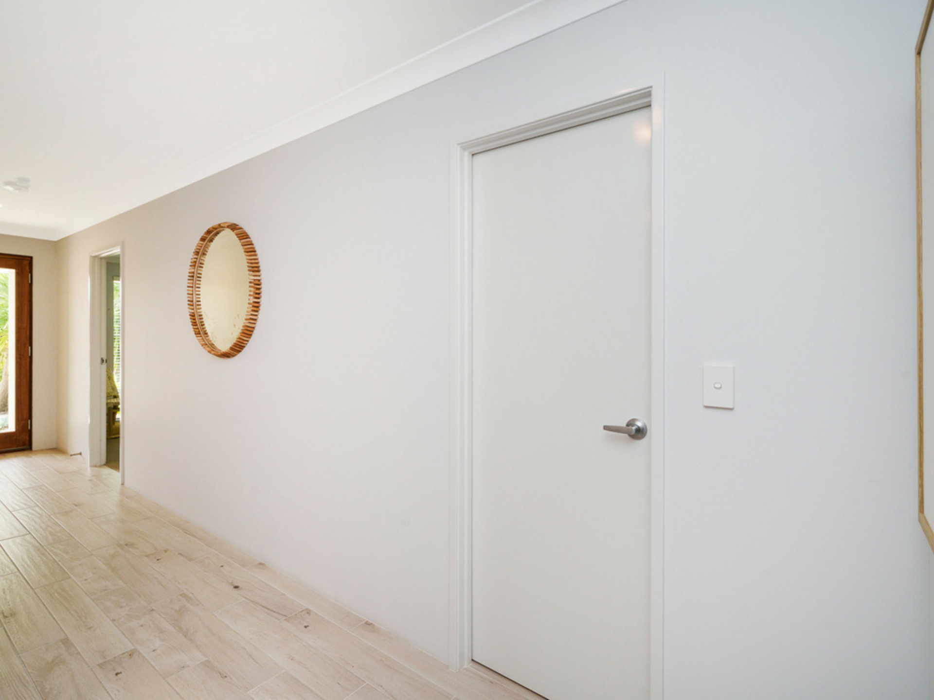 25 Serpentine Drive, SOUTH GUILDFORD