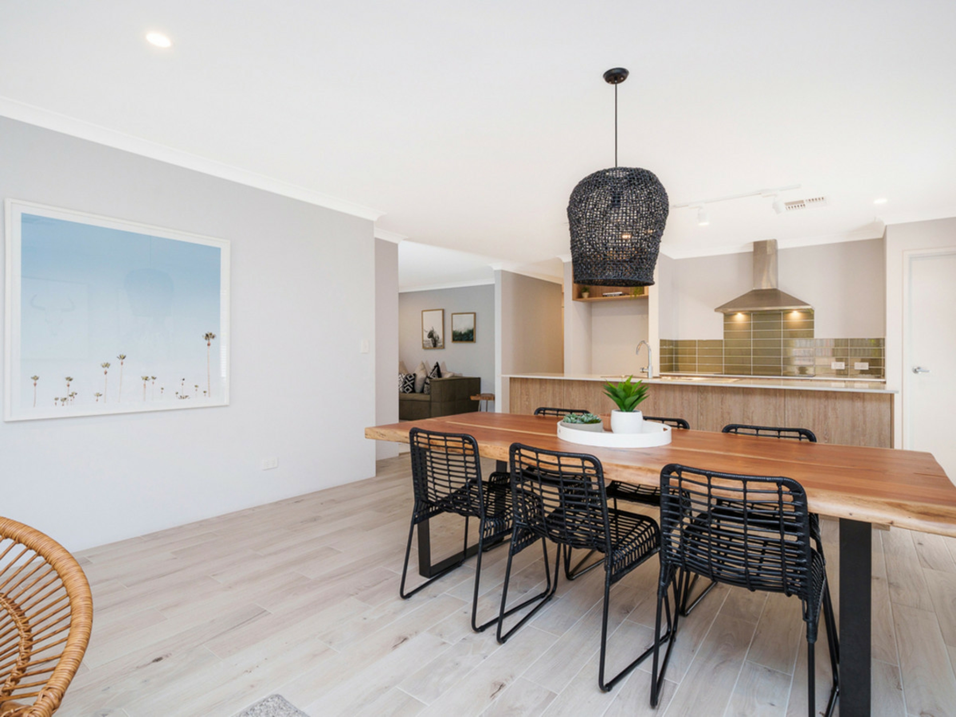 25 Serpentine Drive, SOUTH GUILDFORD