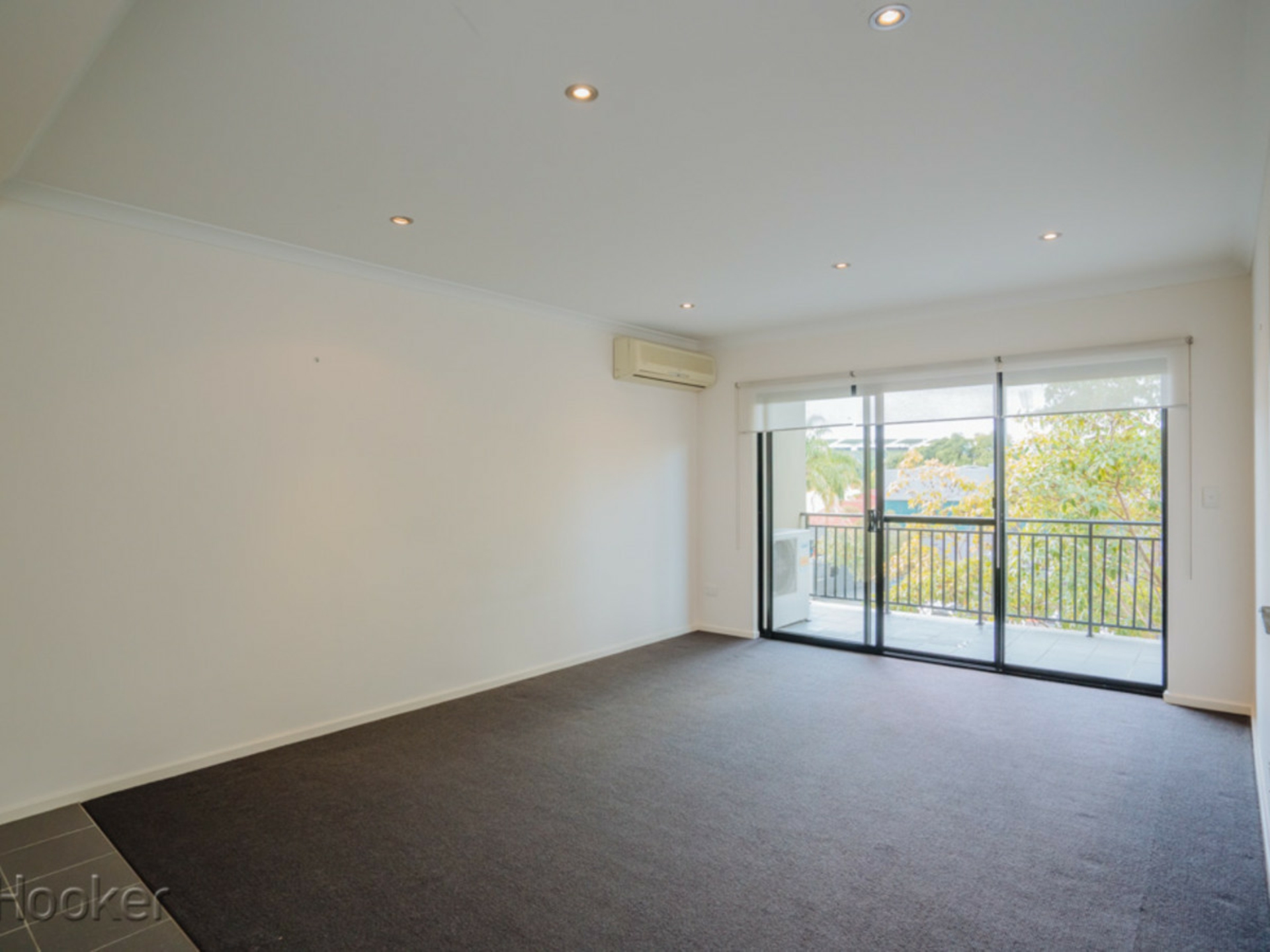 122/215 Stirling Street, PERTH