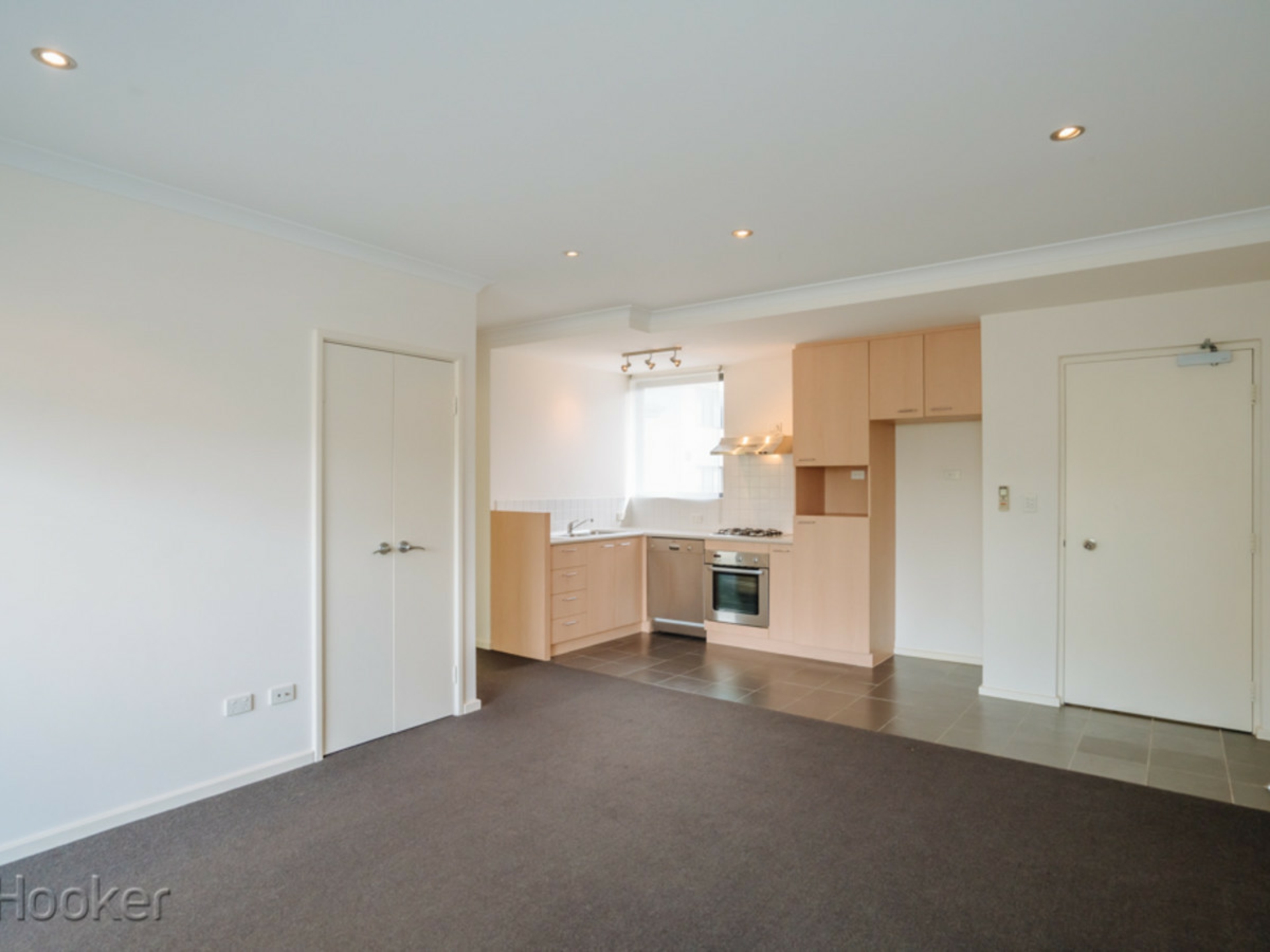 122/215 Stirling Street, PERTH