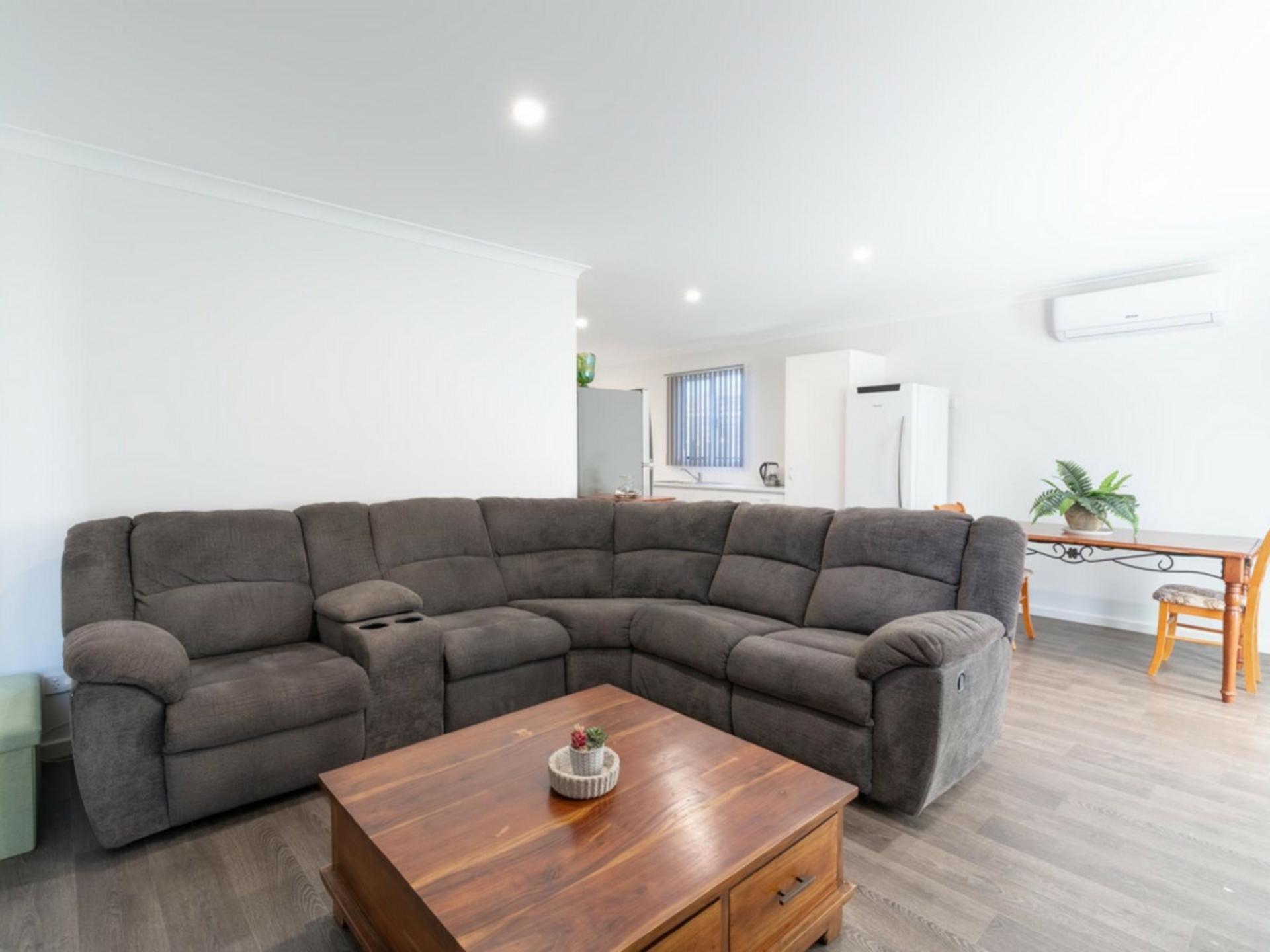 32A Waterton Way, COOLOONGUP