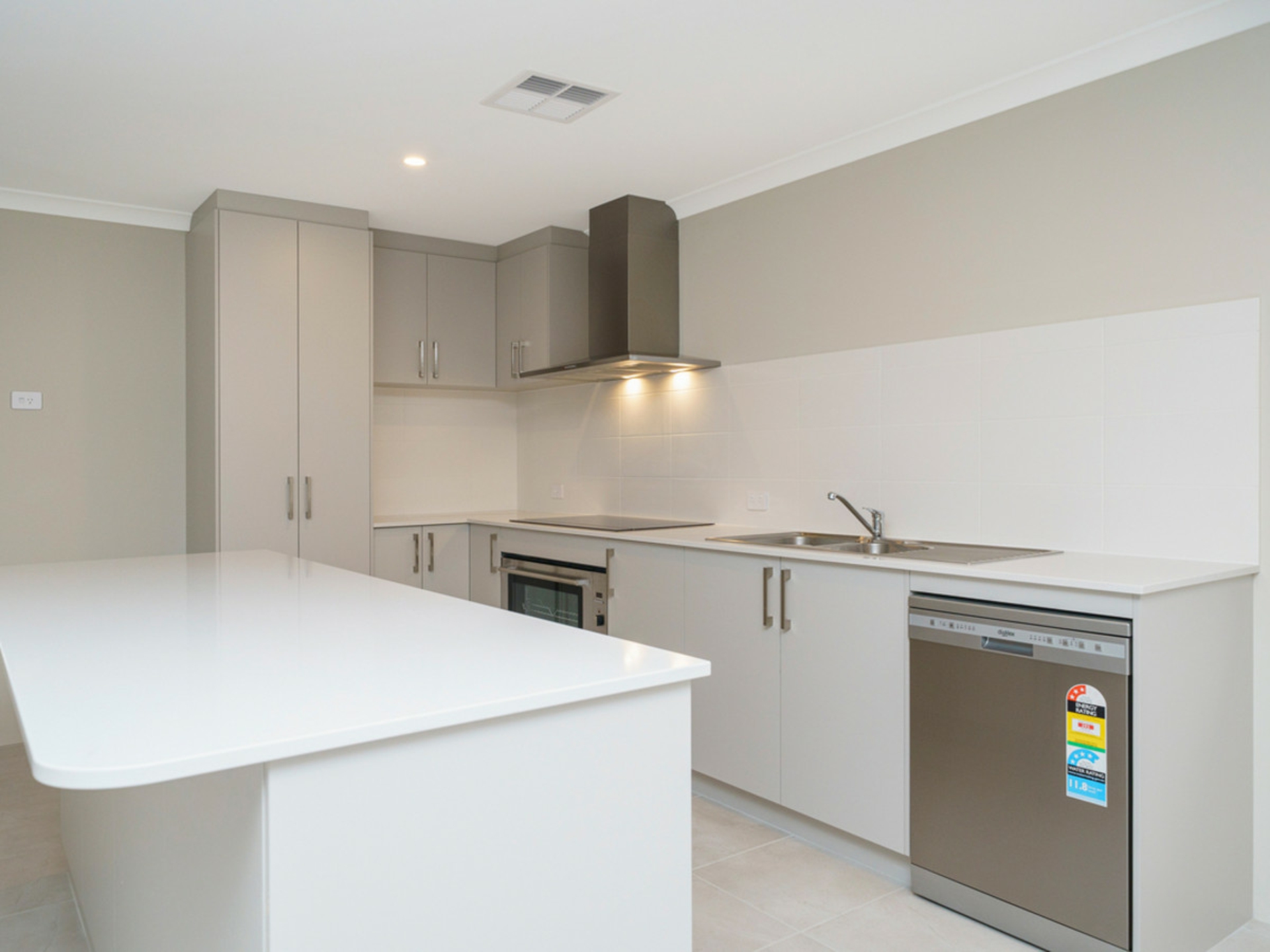 21 Karreen Way, South Guildford
