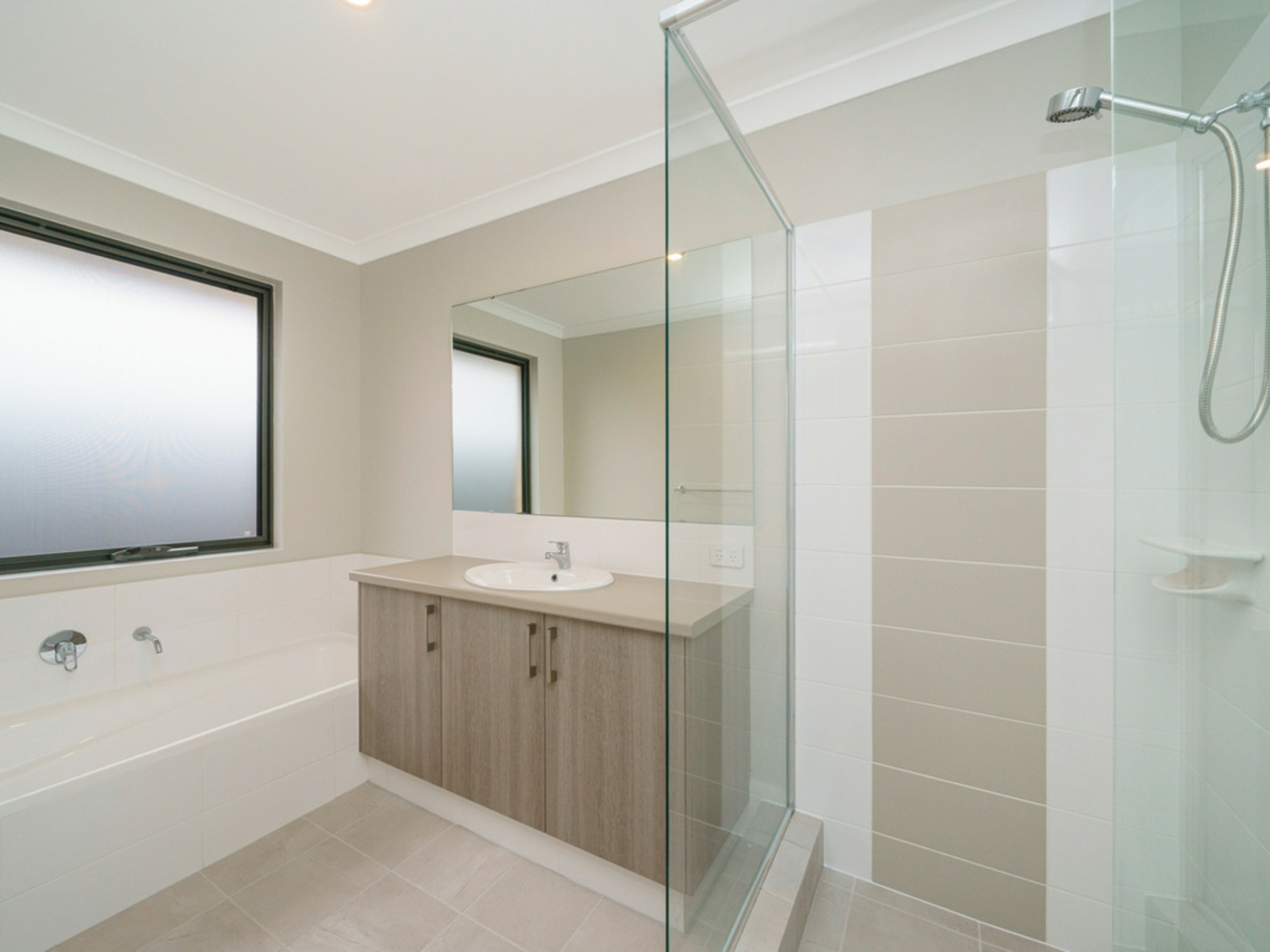21 Karreen Way, South Guildford