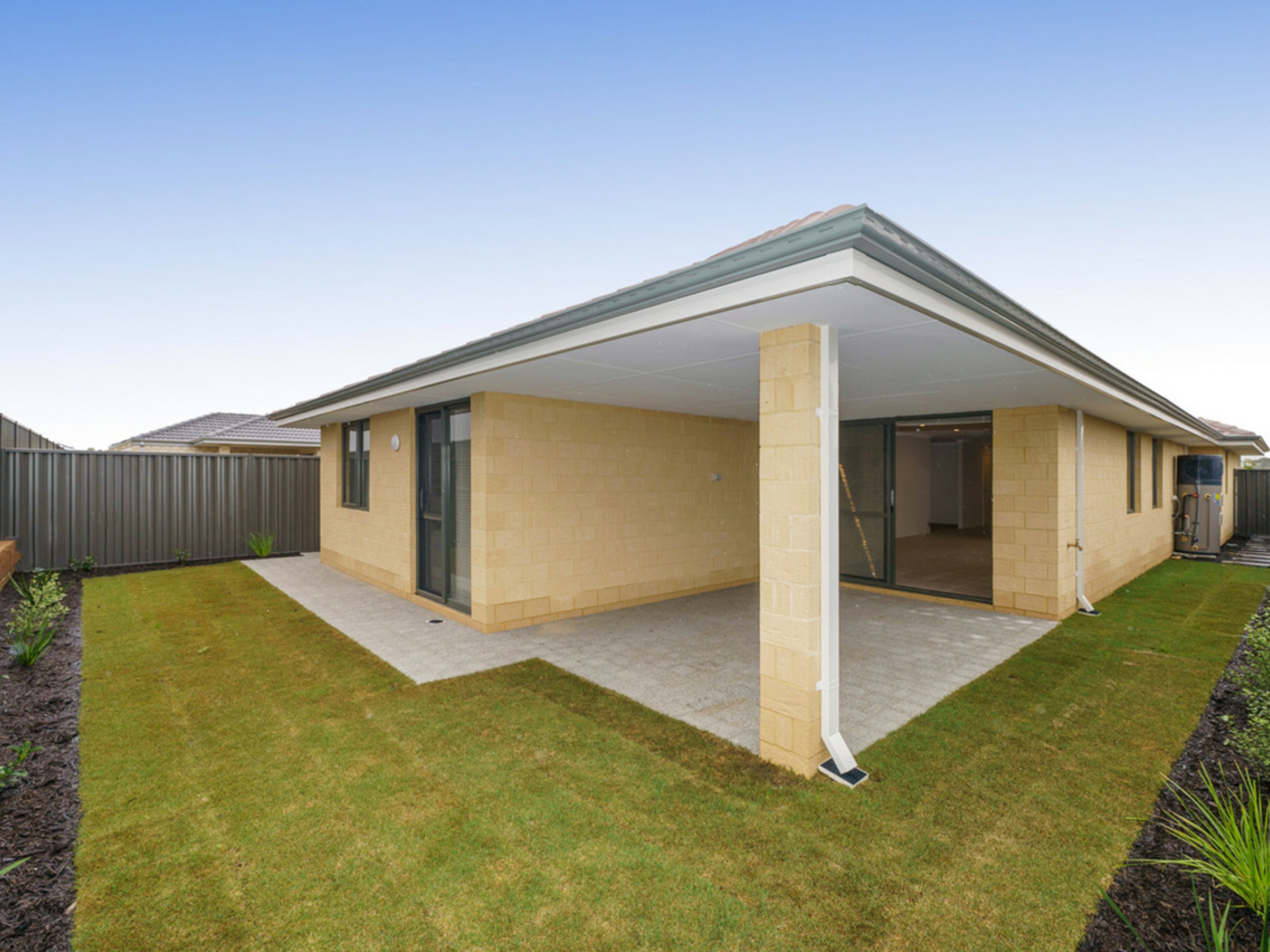 21 Karreen Way, South Guildford