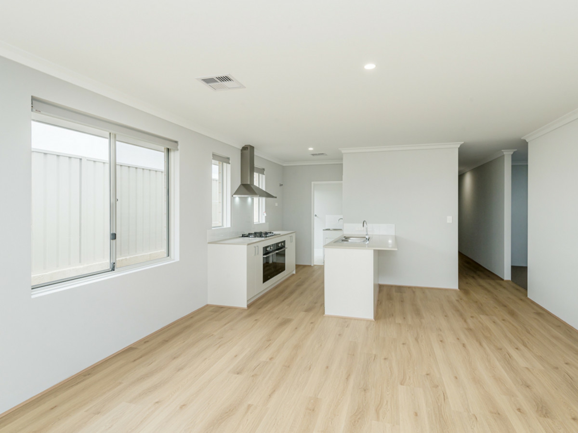 16 Holiday Way, YANCHEP