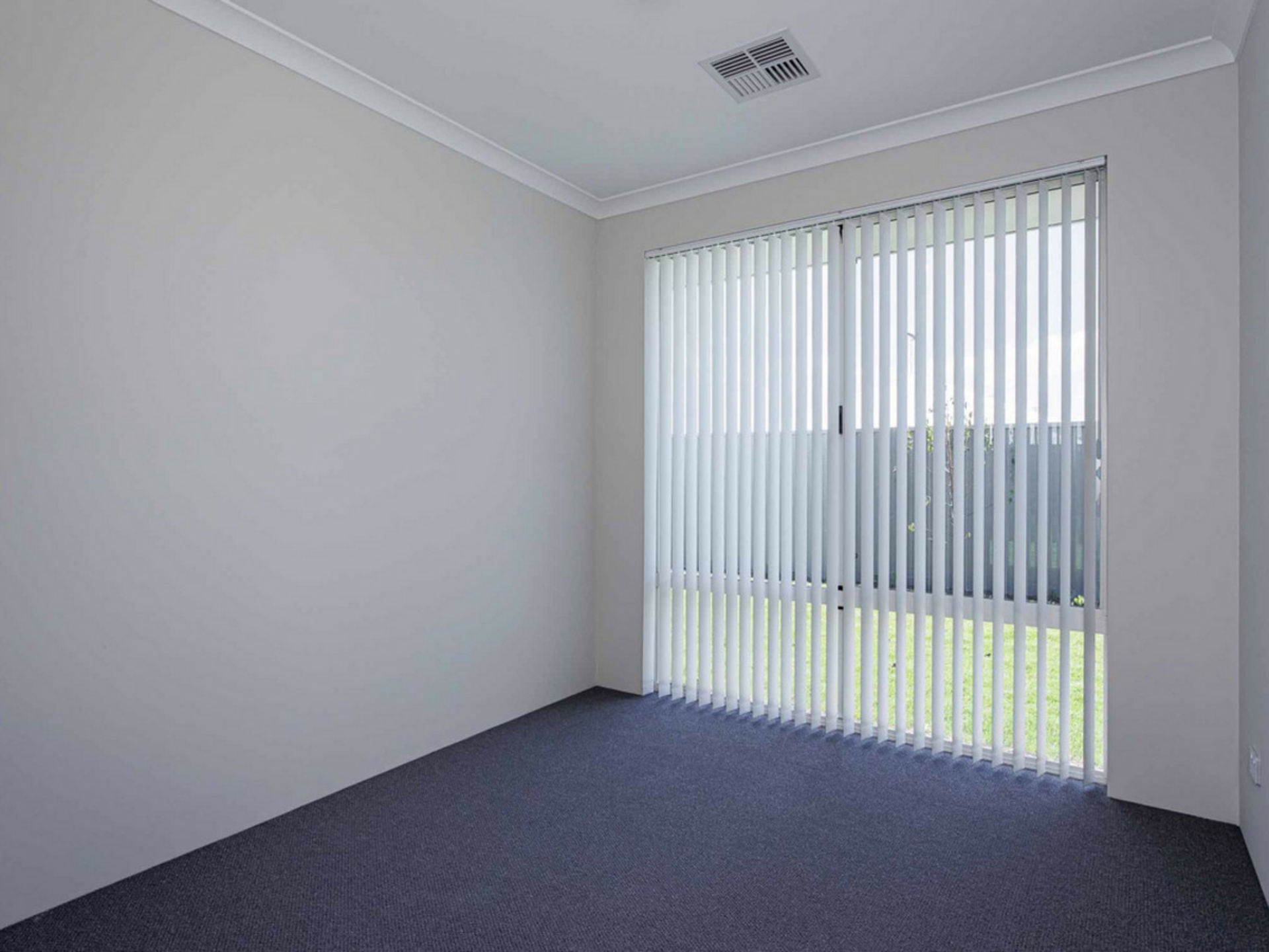 26 Gambier Grove, EGLINTON