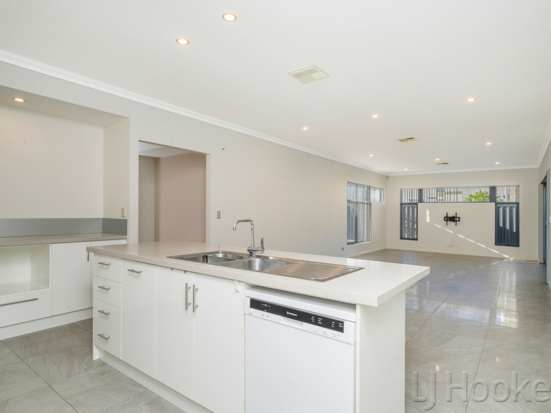 23A Donna Street, MORLEY