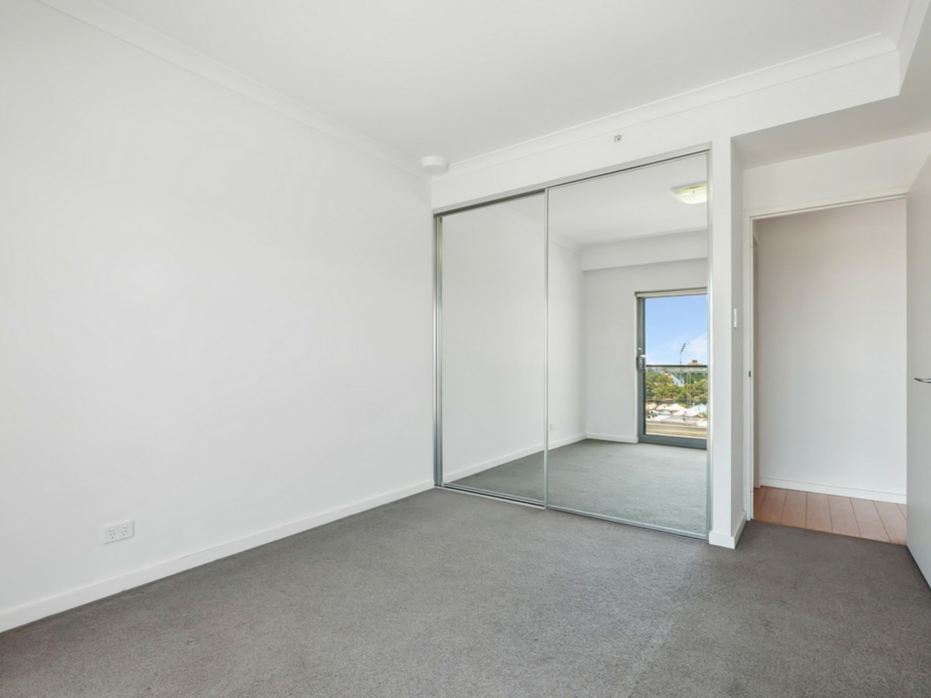 73/33 Newcastle Street, PERTH