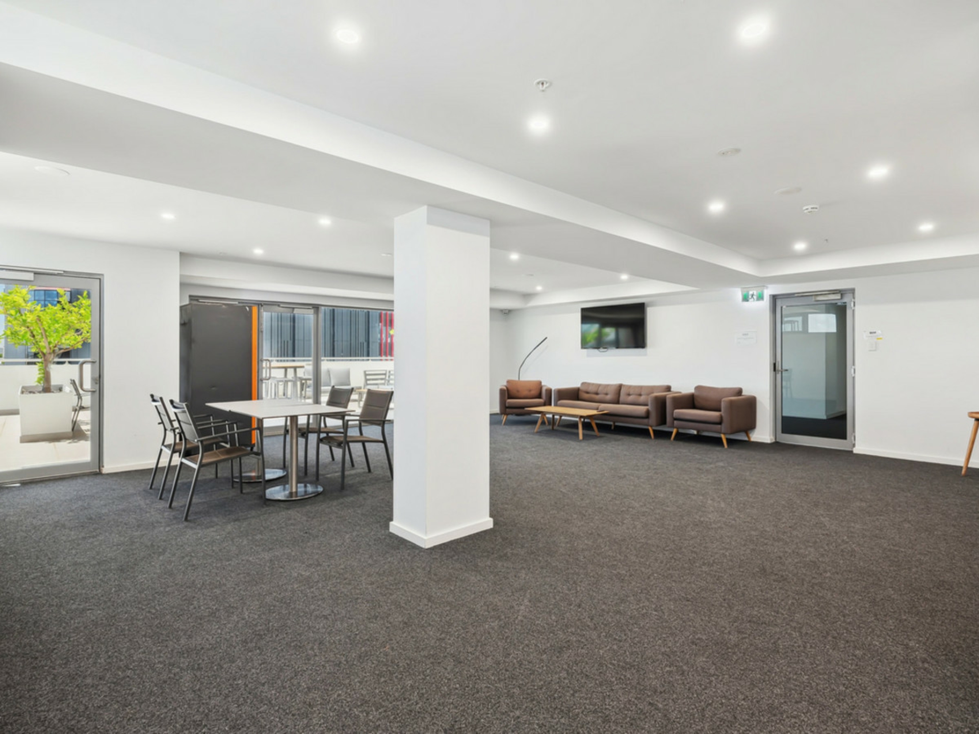 73/33 Newcastle Street, PERTH