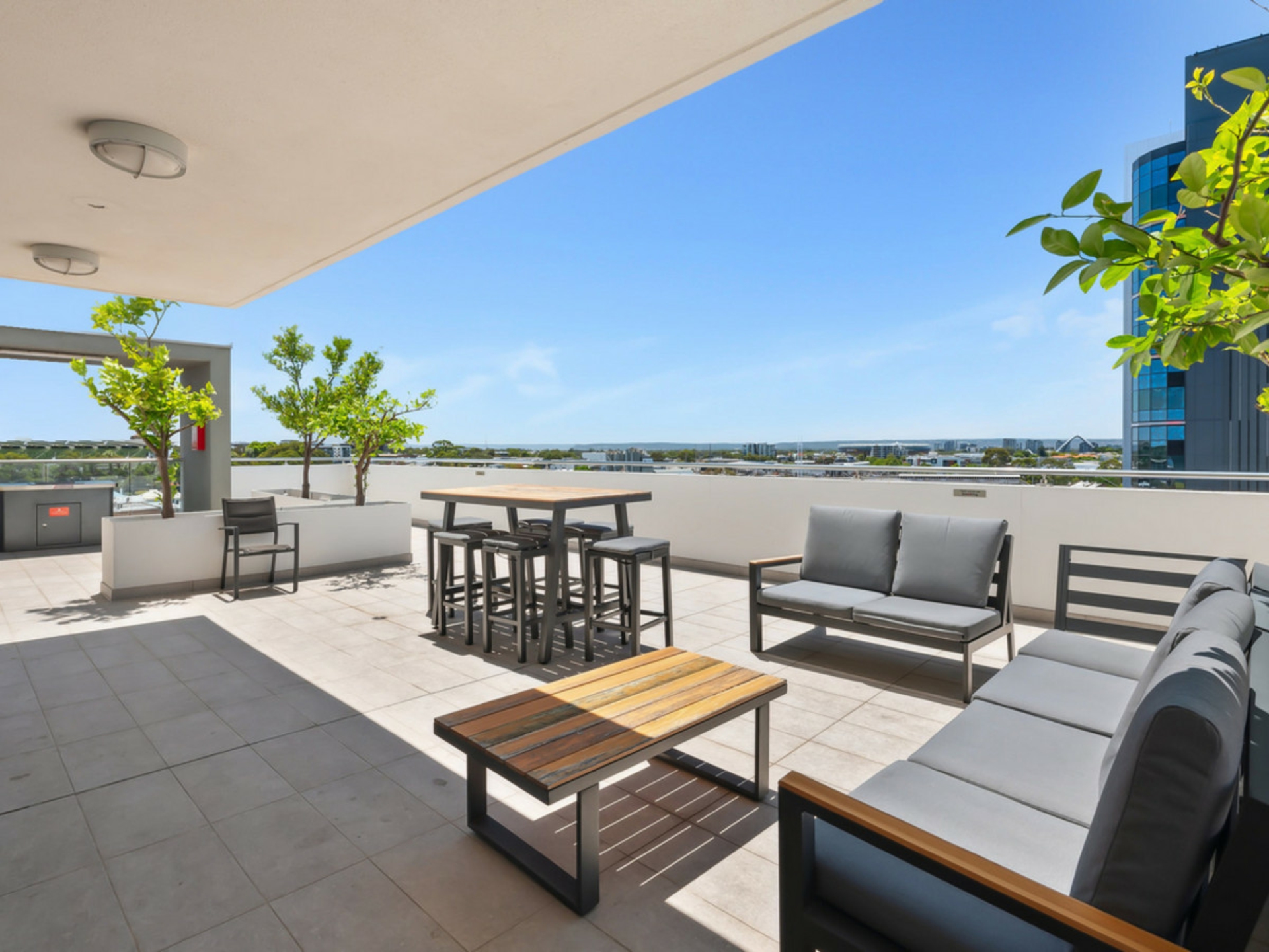 73/33 Newcastle Street, PERTH