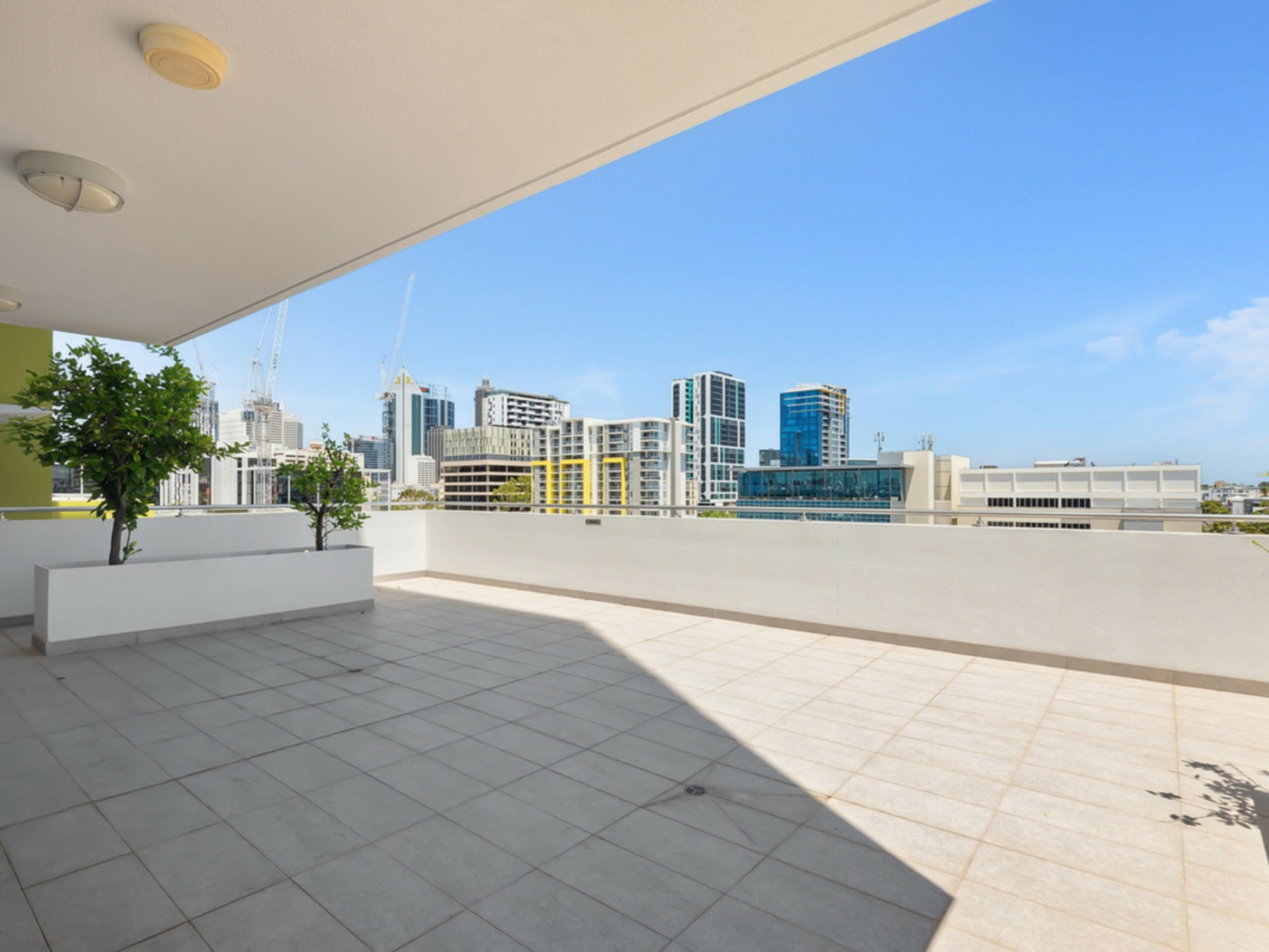 73/33 Newcastle Street, PERTH