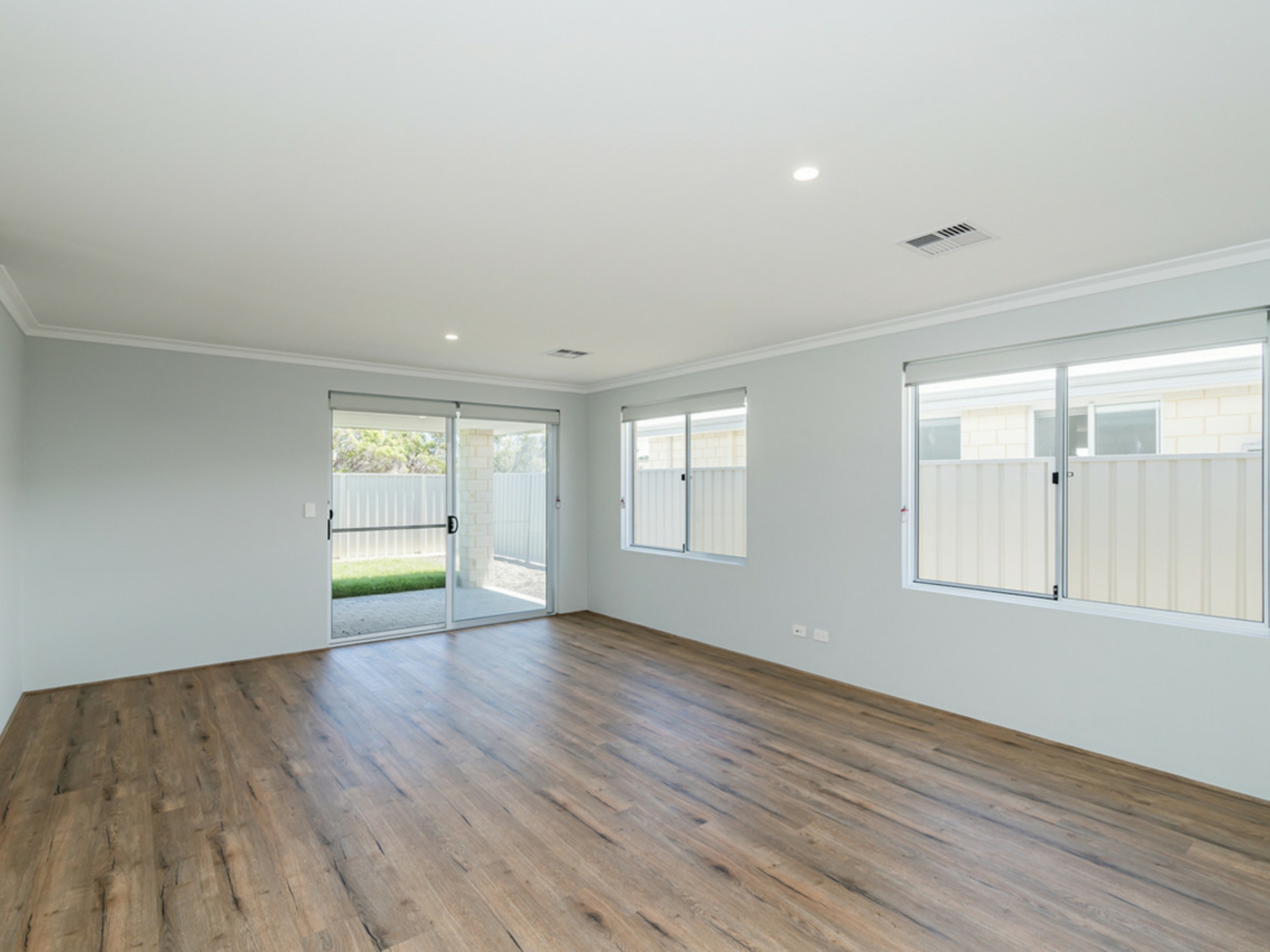 6 Holiday Way, YANCHEP
