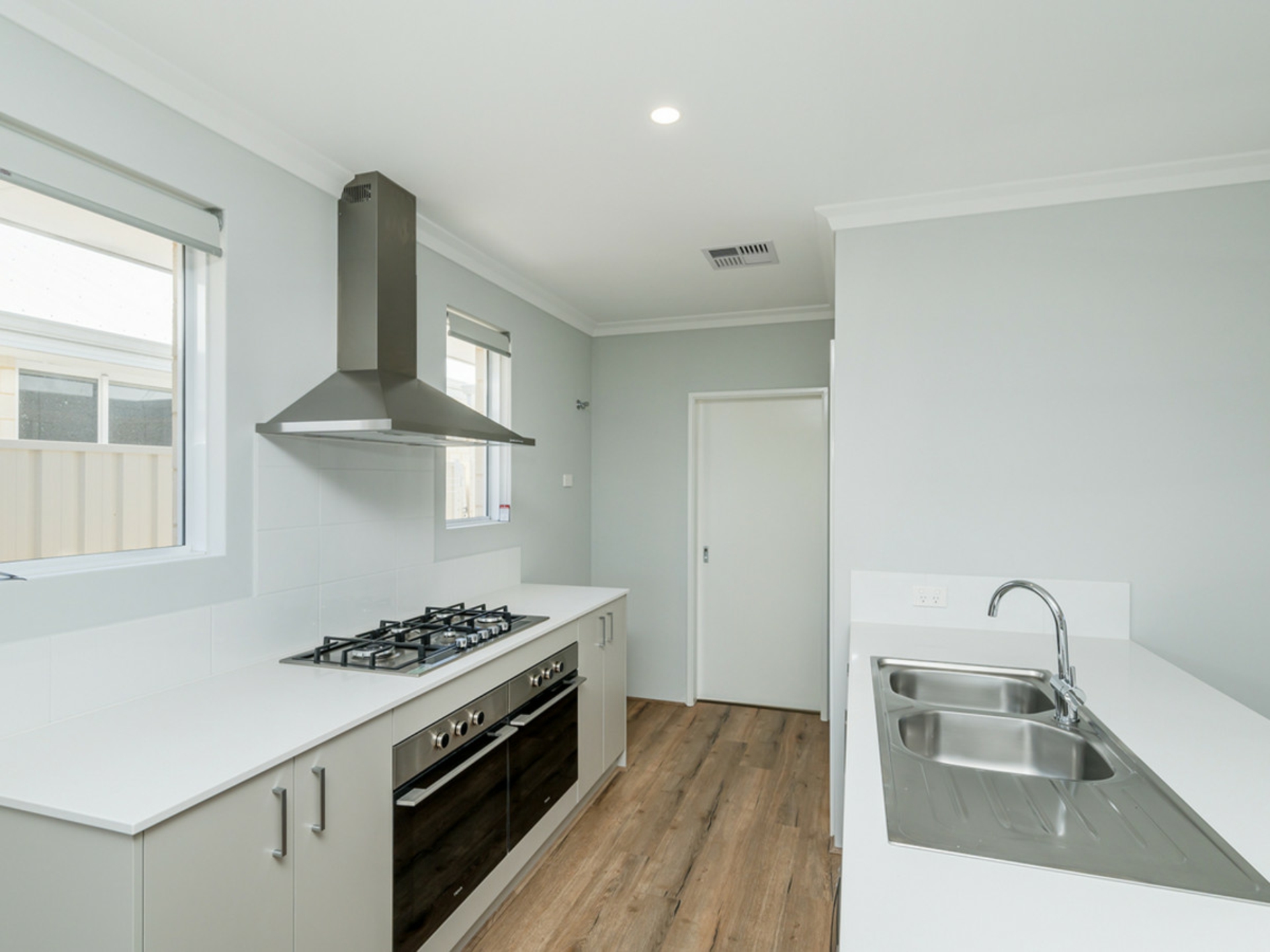 6 Holiday Way, YANCHEP