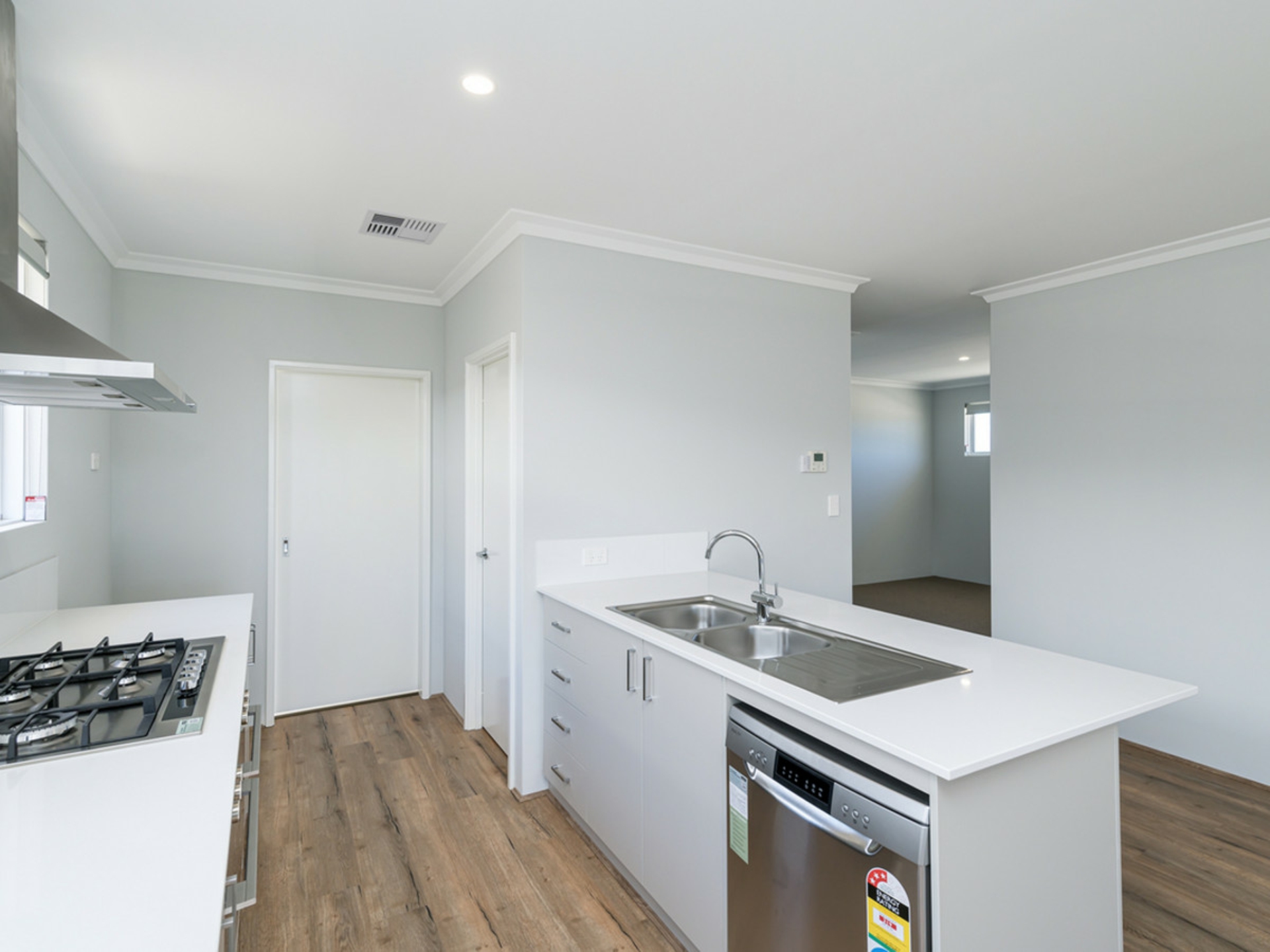 6 Holiday Way, YANCHEP